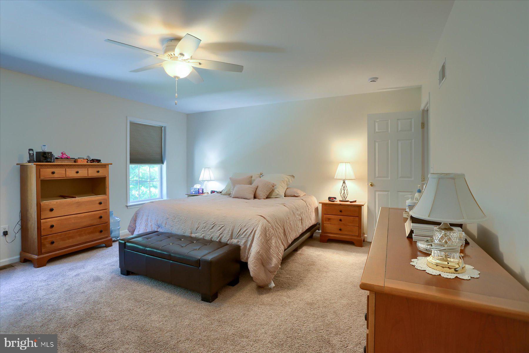 ARMITAGE SQUARE - Residential