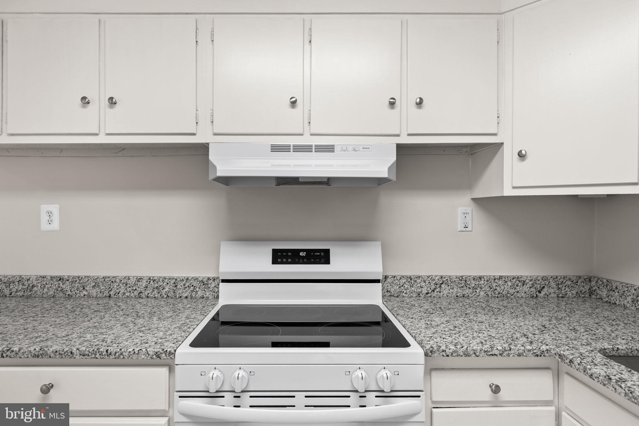 CENTRAL PARK TOWNHOMES - Residential Lease