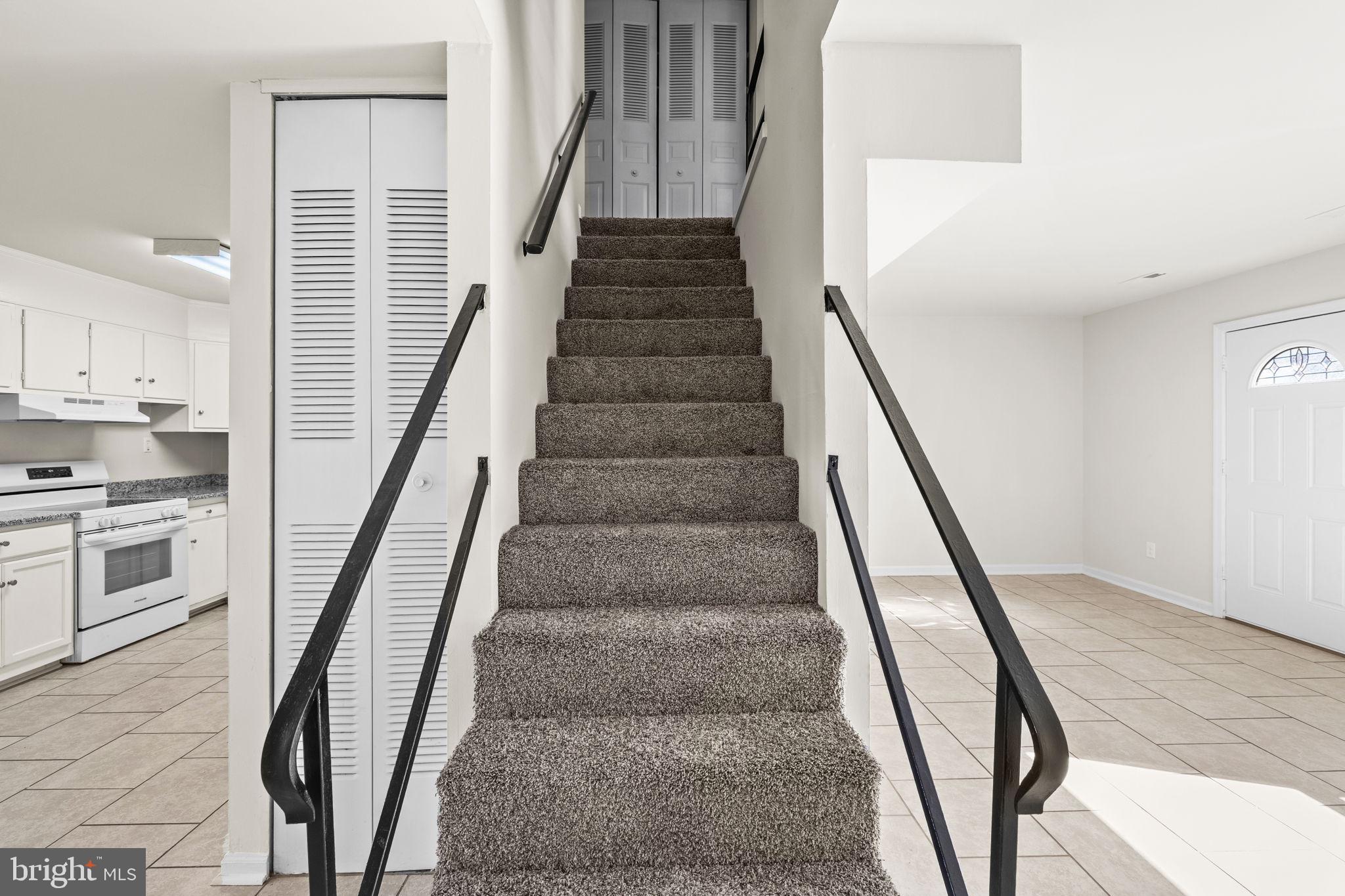 CENTRAL PARK TOWNHOMES - Residential Lease