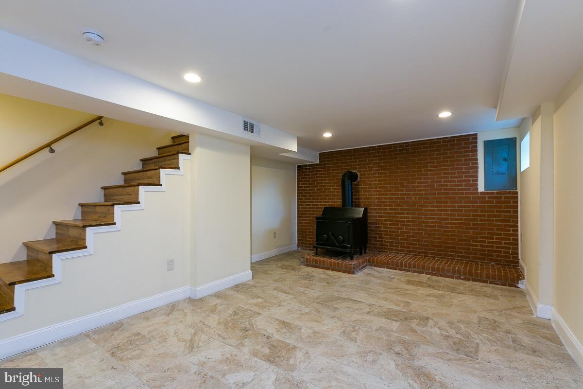 HILLCREST HEIGHTS - Residential