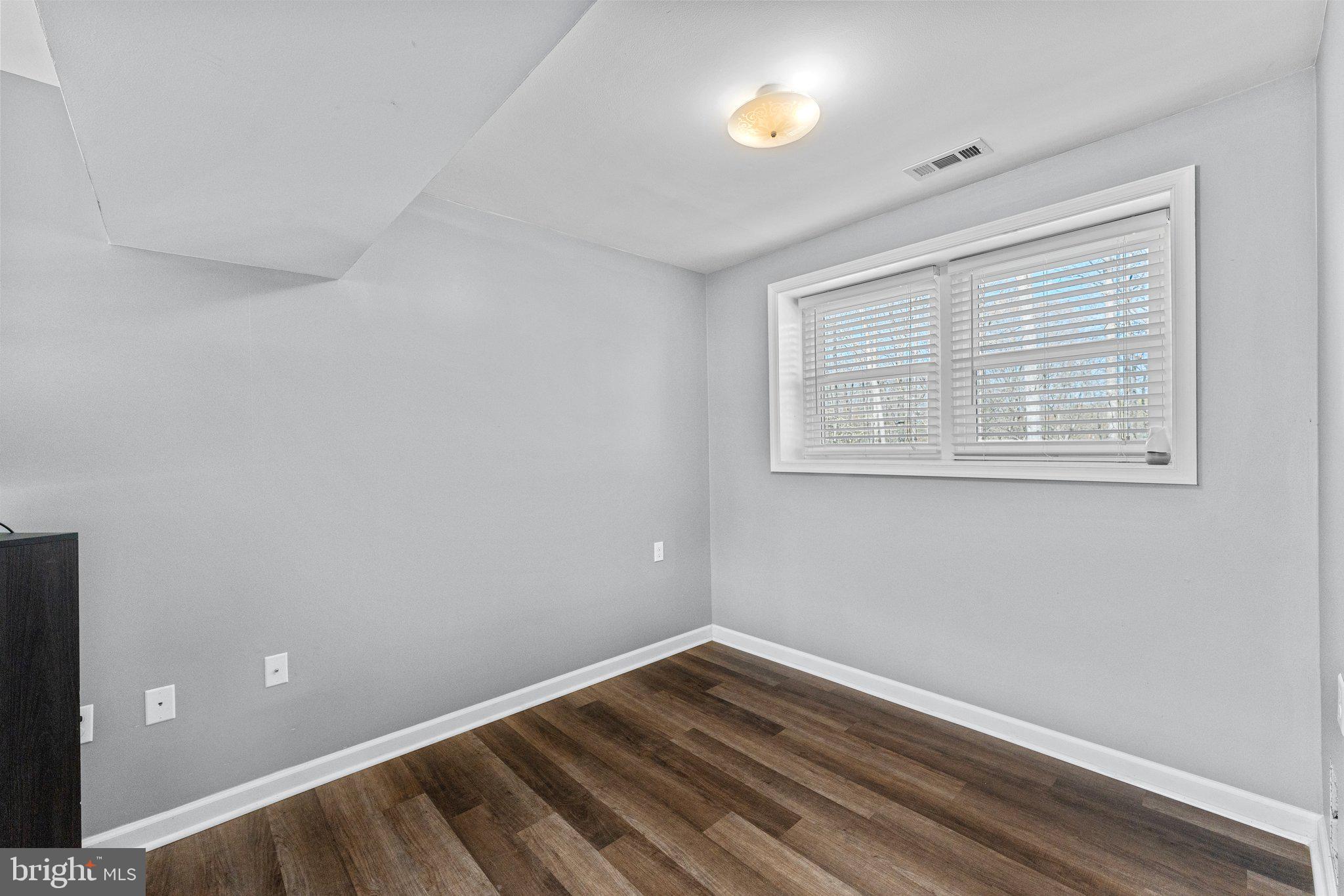 HICKORY RIDGE - Residential