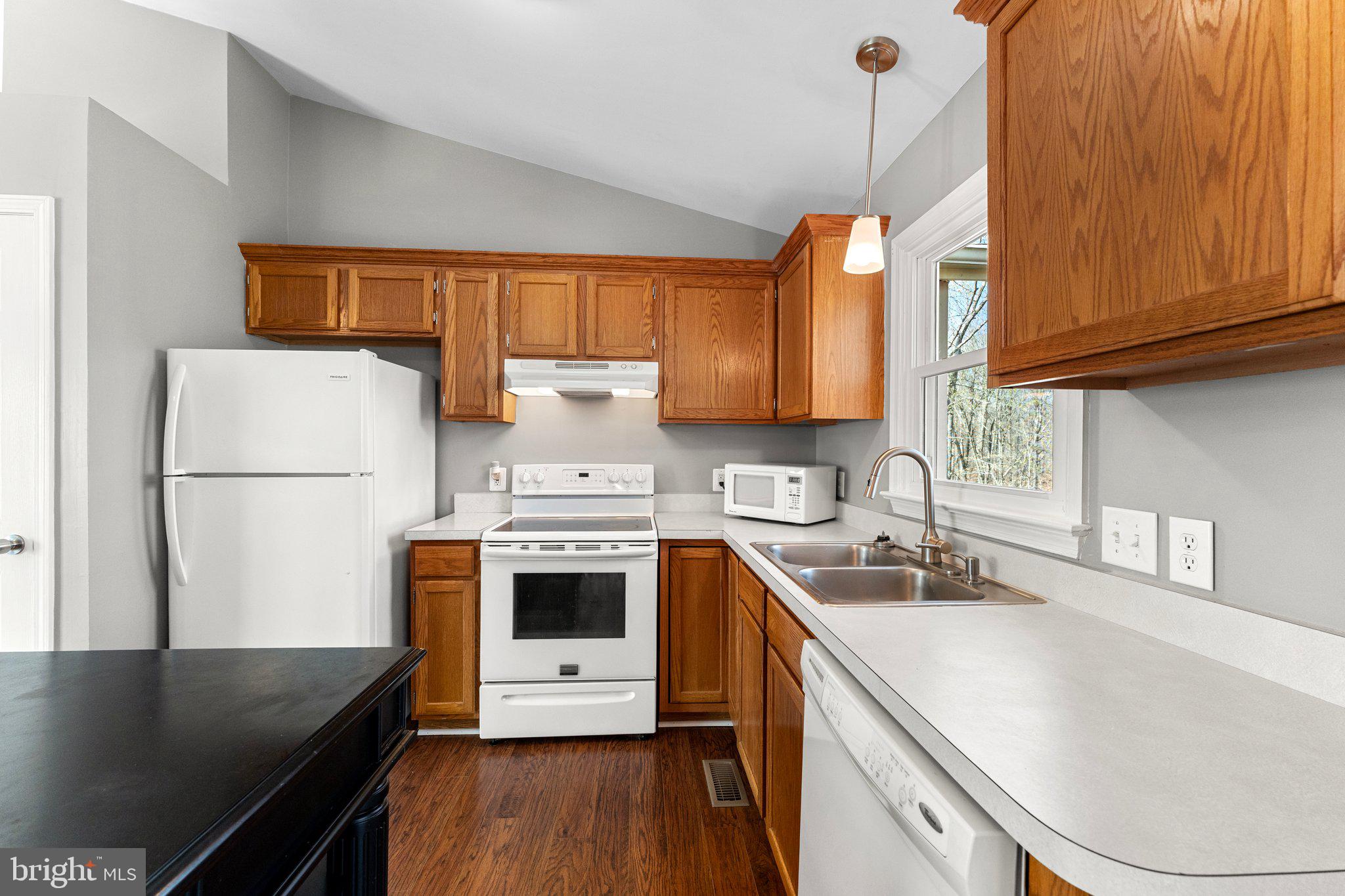 HICKORY RIDGE - Residential