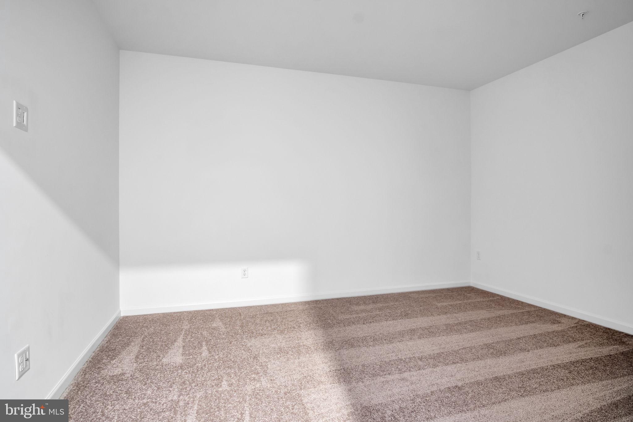 117 BLACKFORD BLVD 106