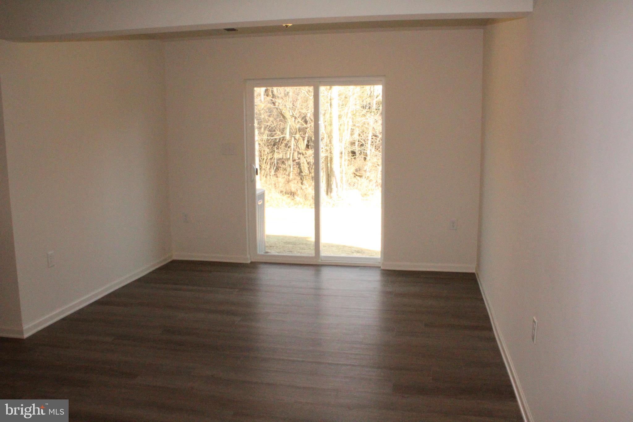 BRIAR RUN - Residential