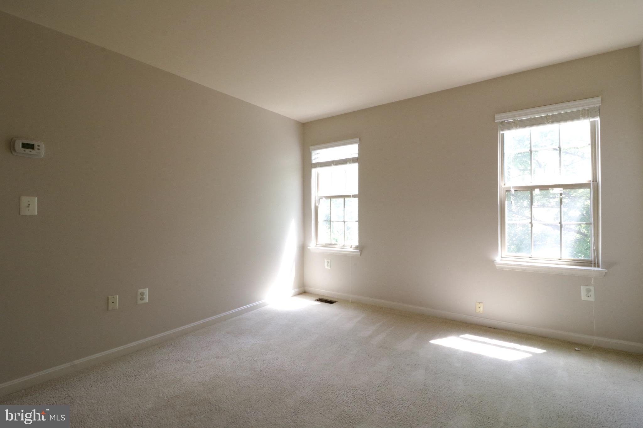 COURTLANDS AT CASCADES - Residential Lease