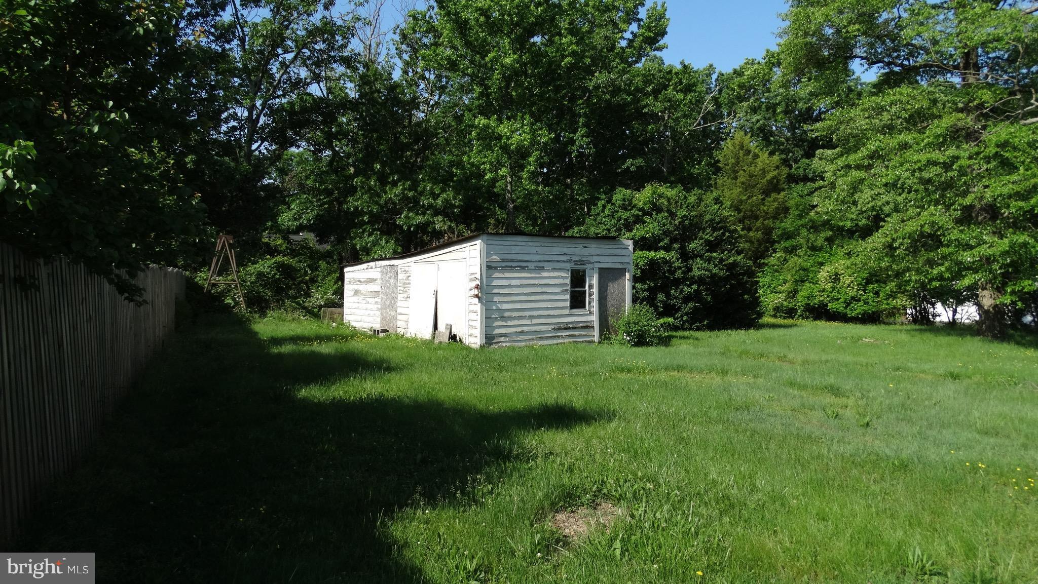 WINDSOR ESTATES - Residential