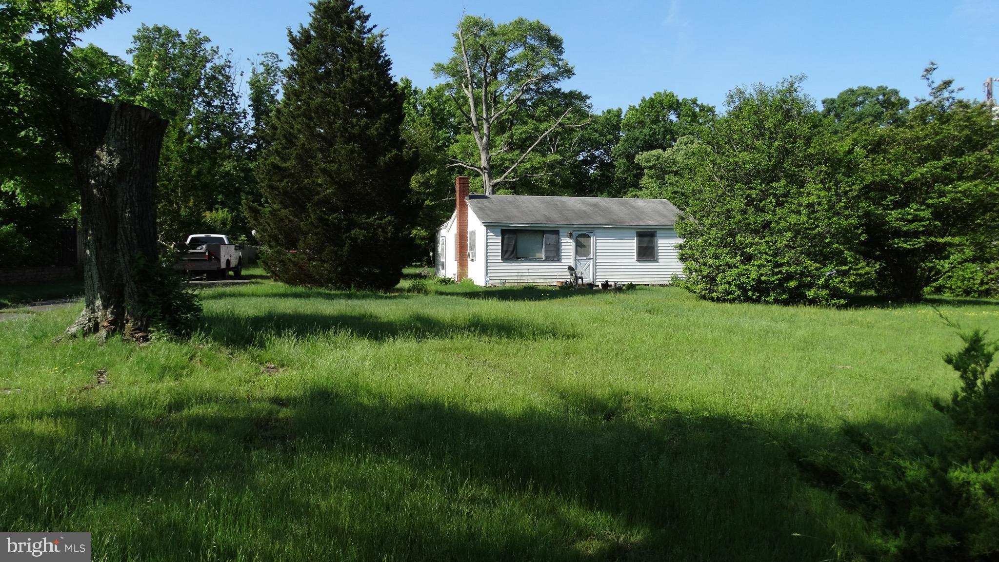 WINDSOR ESTATES - Residential