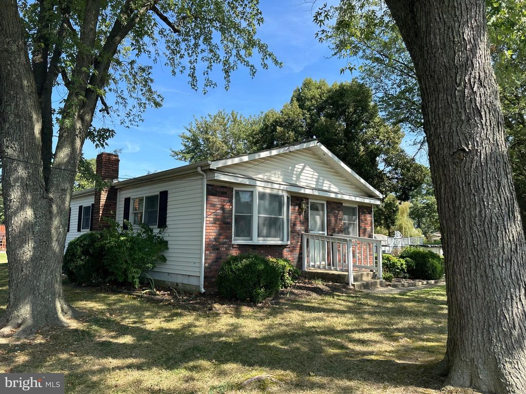 Photo of 9401 Romancoke Road, STEVENSVILLE, MD 21666 (MLS # MDQA2014946)