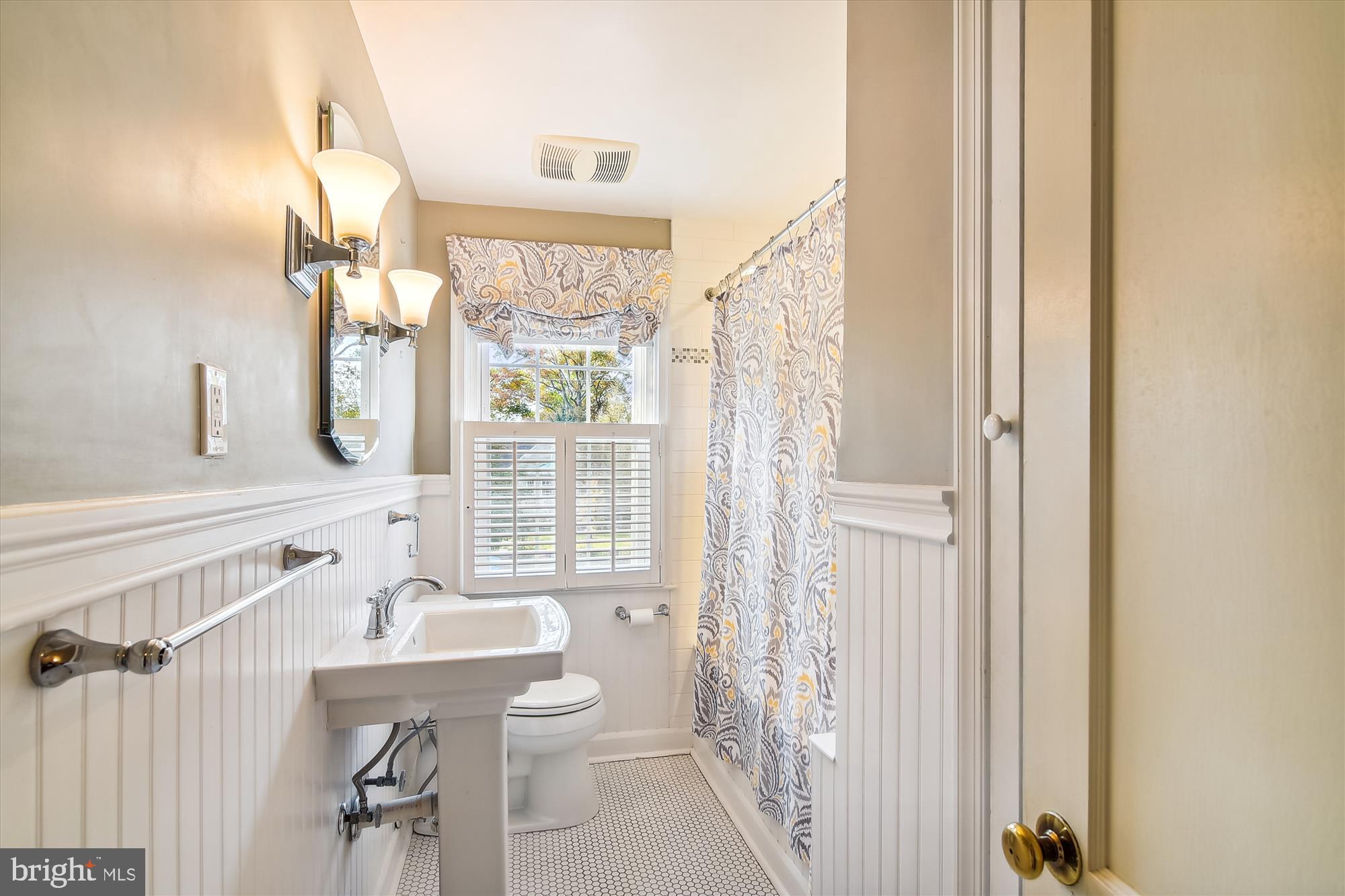 LOCH RAVEN VILLAGE - Residential