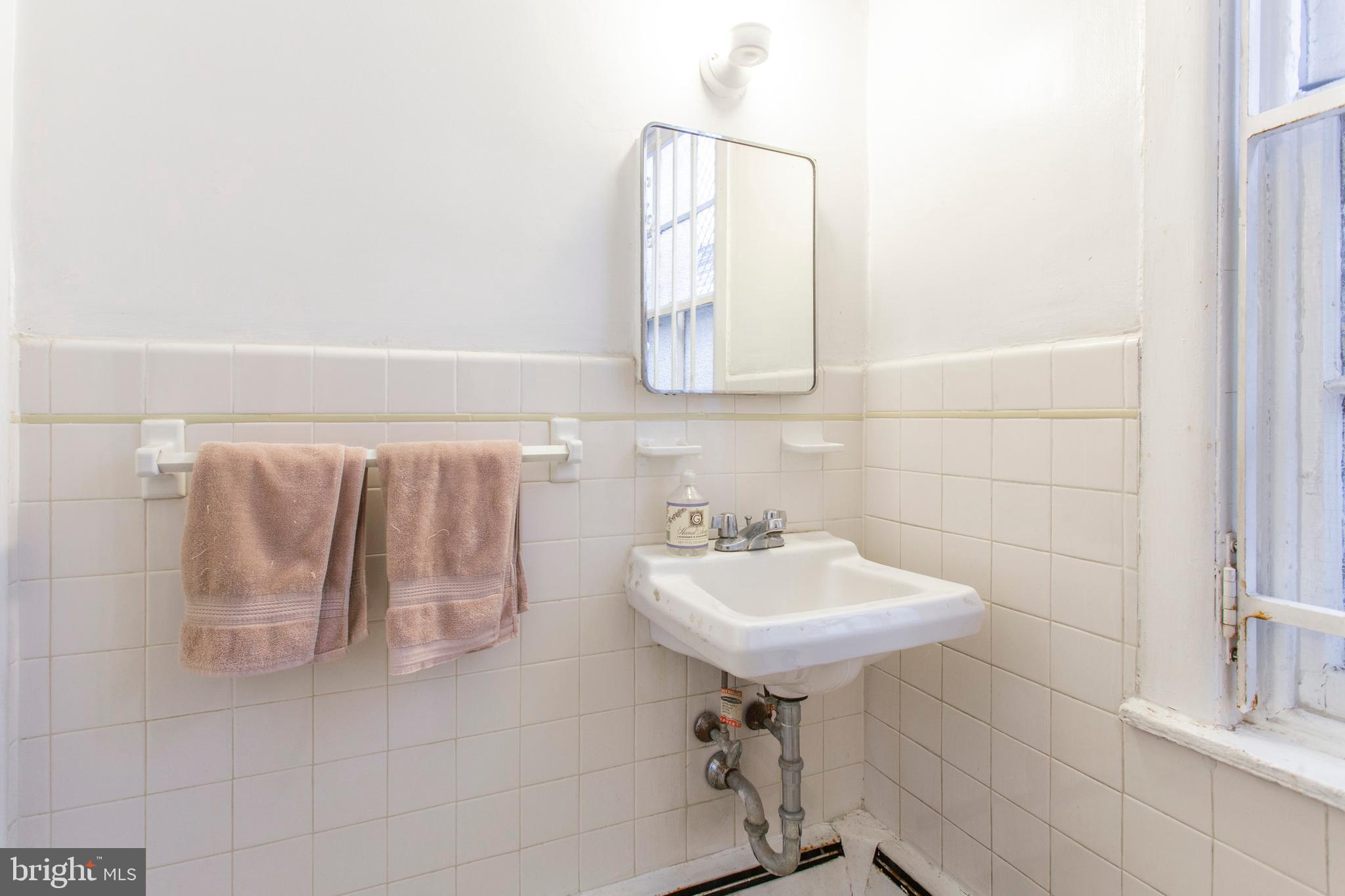 RITTENHOUSE SQUARE - Residential Lease