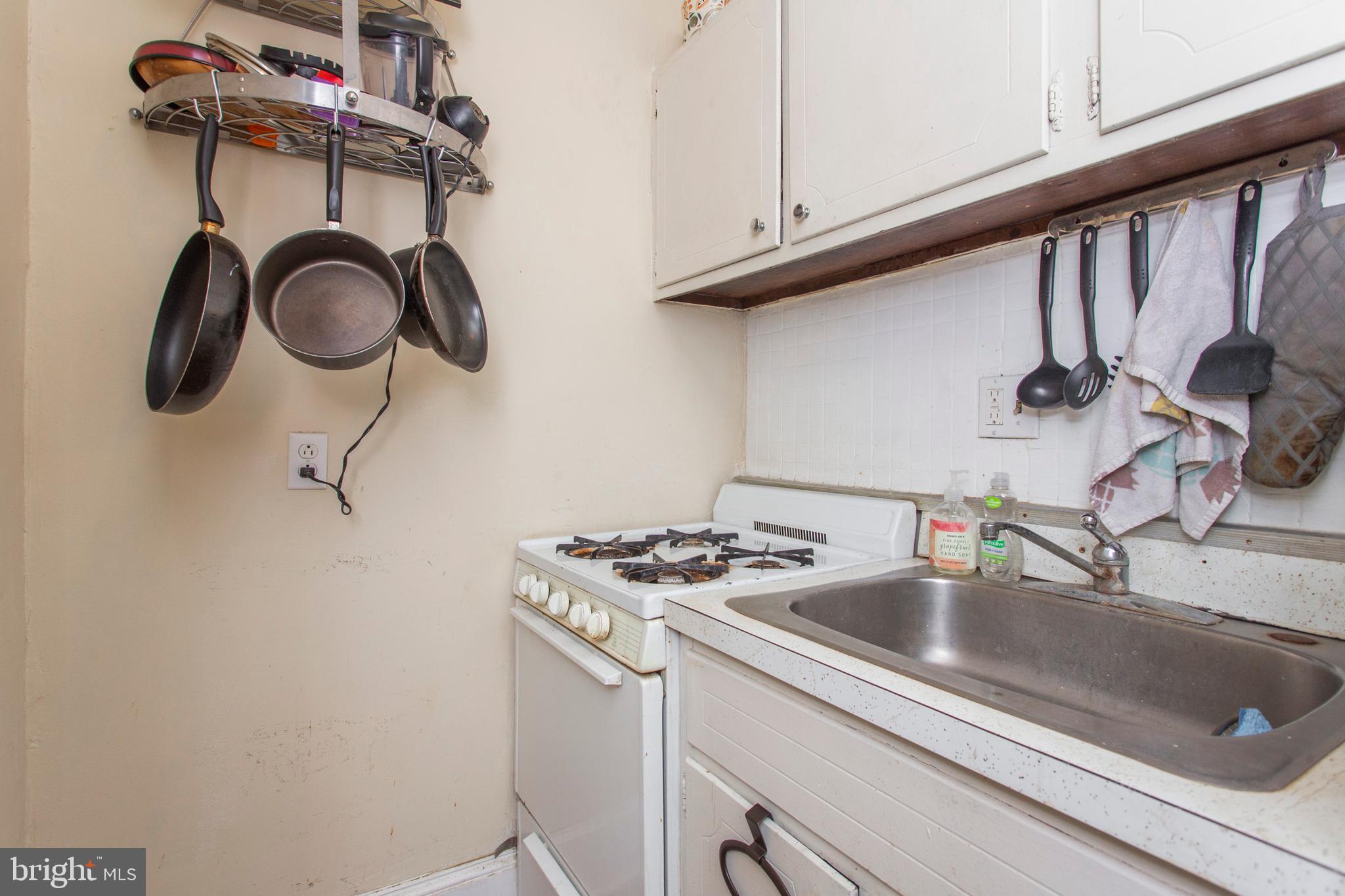 RITTENHOUSE SQUARE - Residential Lease