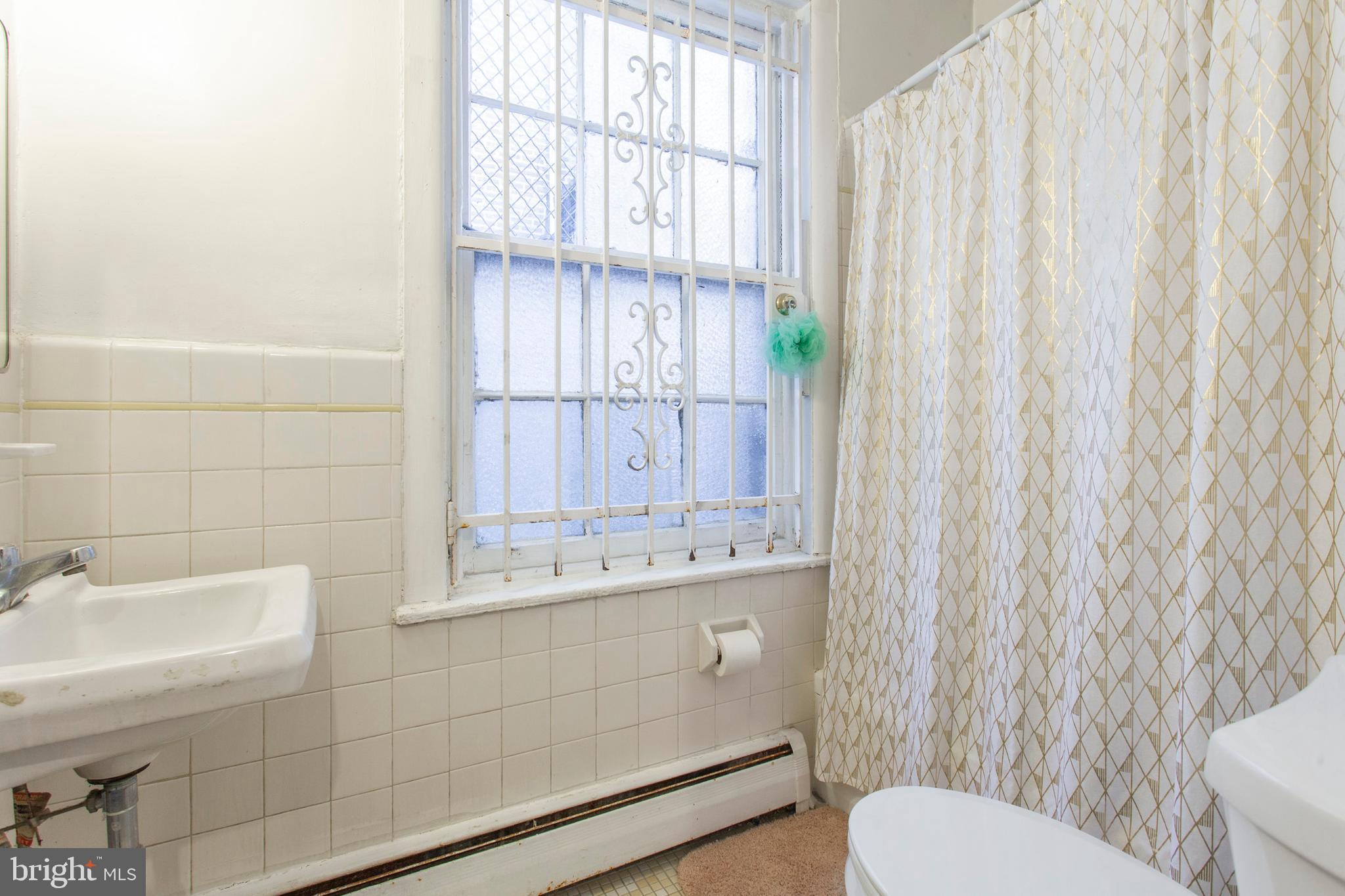 RITTENHOUSE SQUARE - Residential Lease