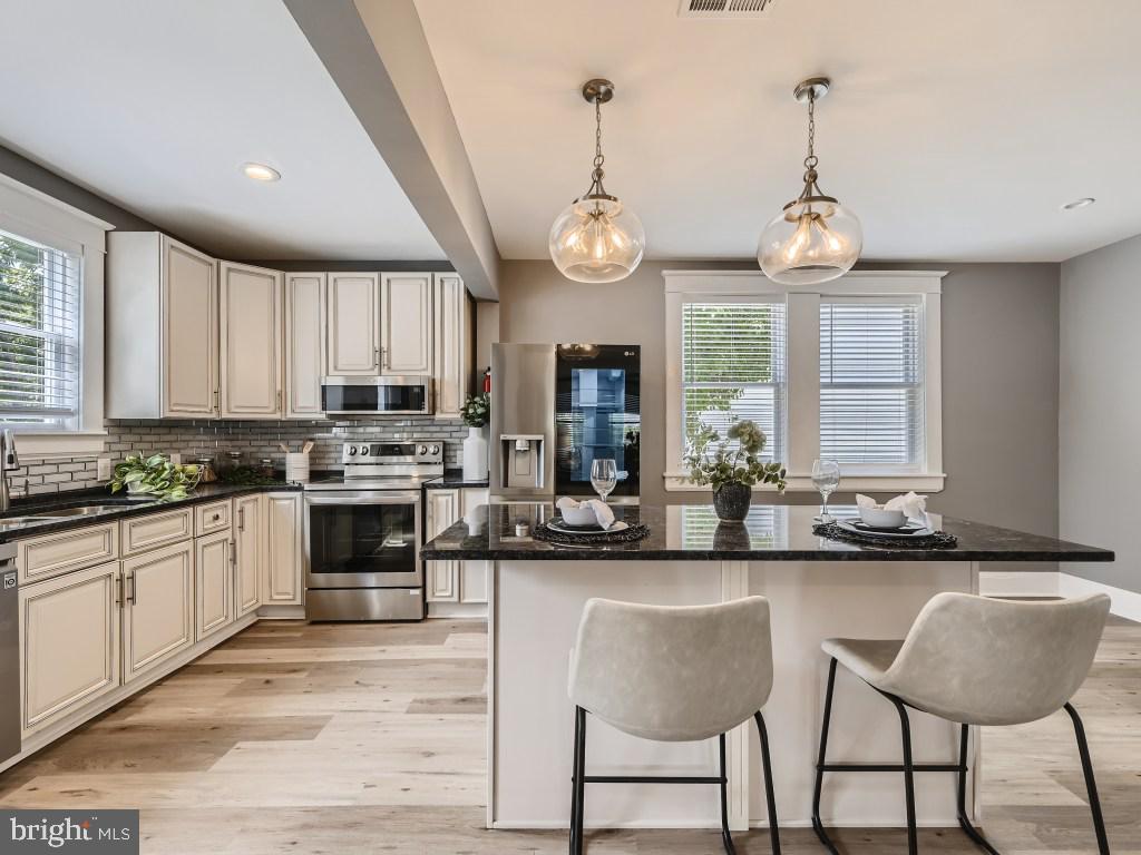 HALETHORPE - Residential Lease