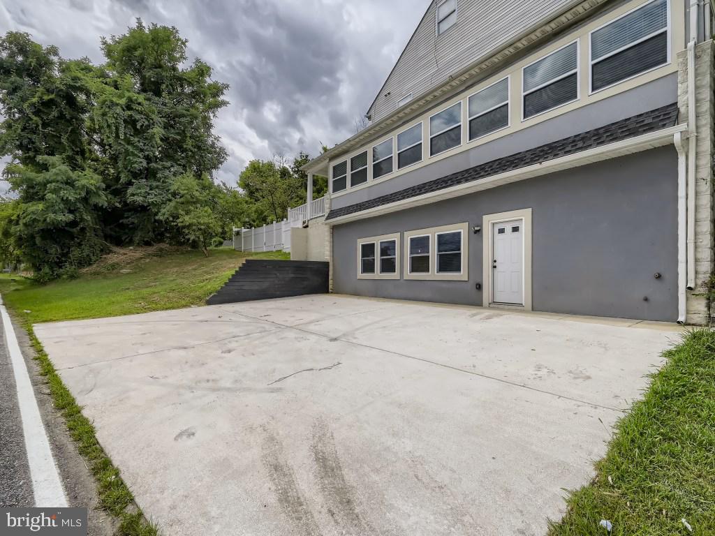 HALETHORPE - Residential Lease