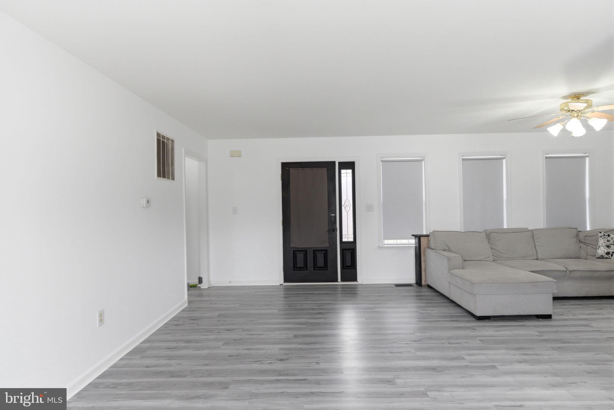 FORT HILL FARMS - Residential