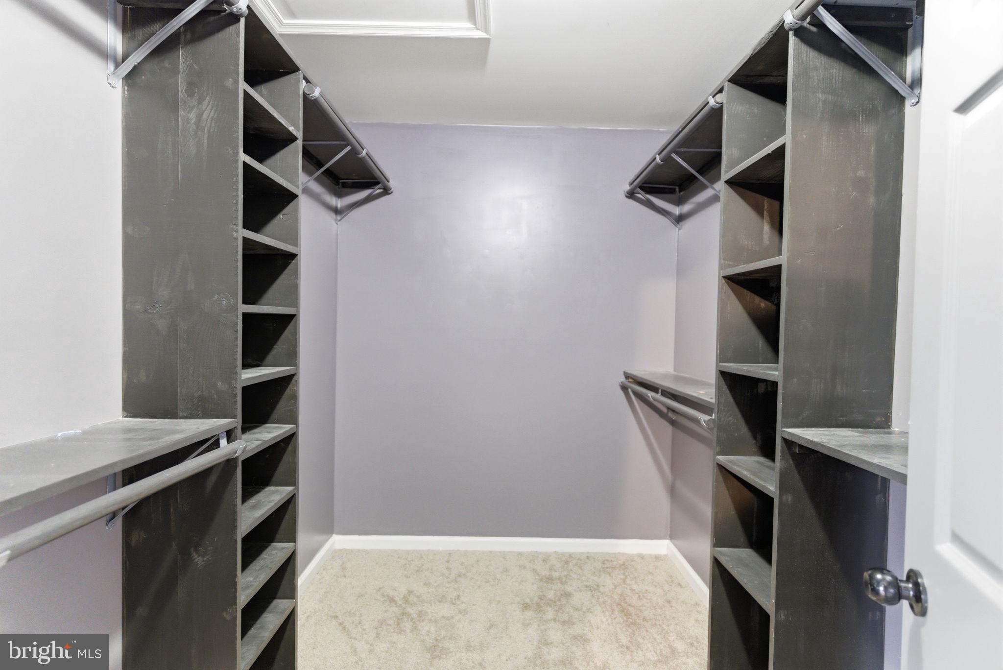 FORT HILL FARMS - Residential