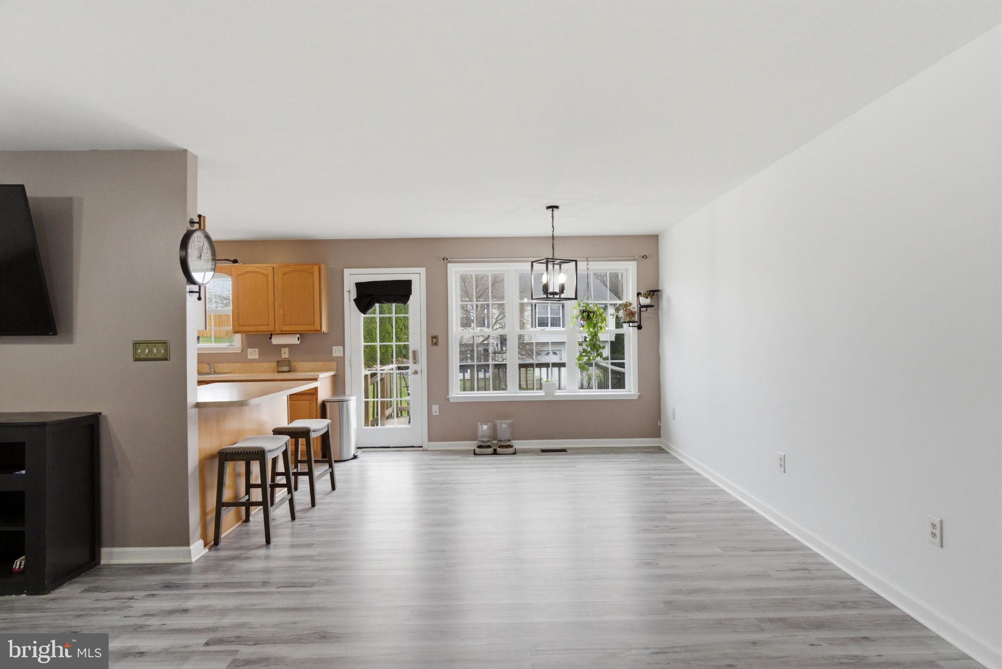 FORT HILL FARMS - Residential