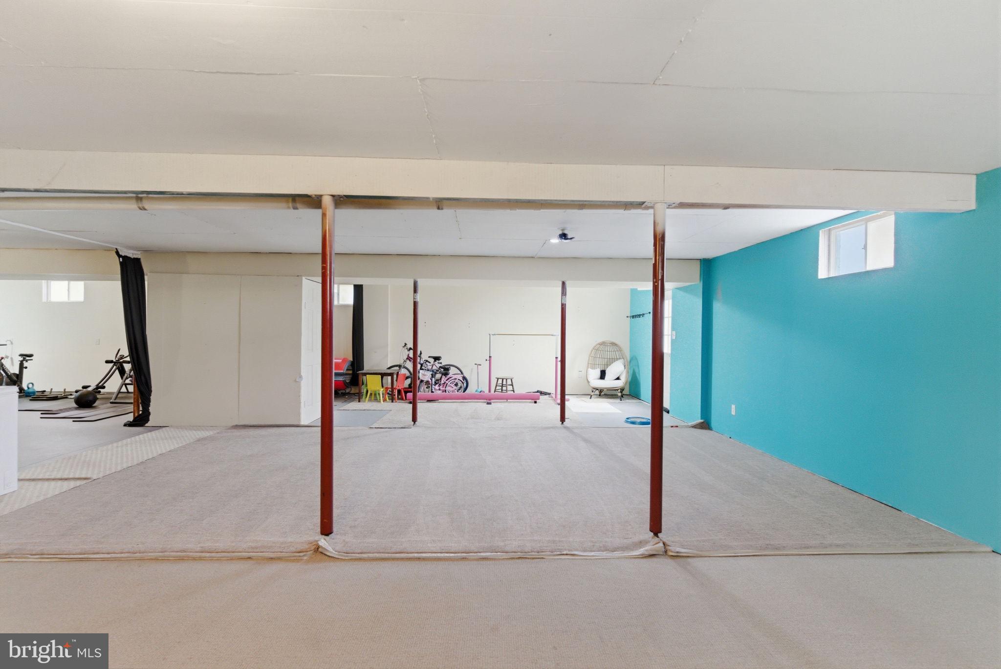 FORT HILL FARMS - Residential