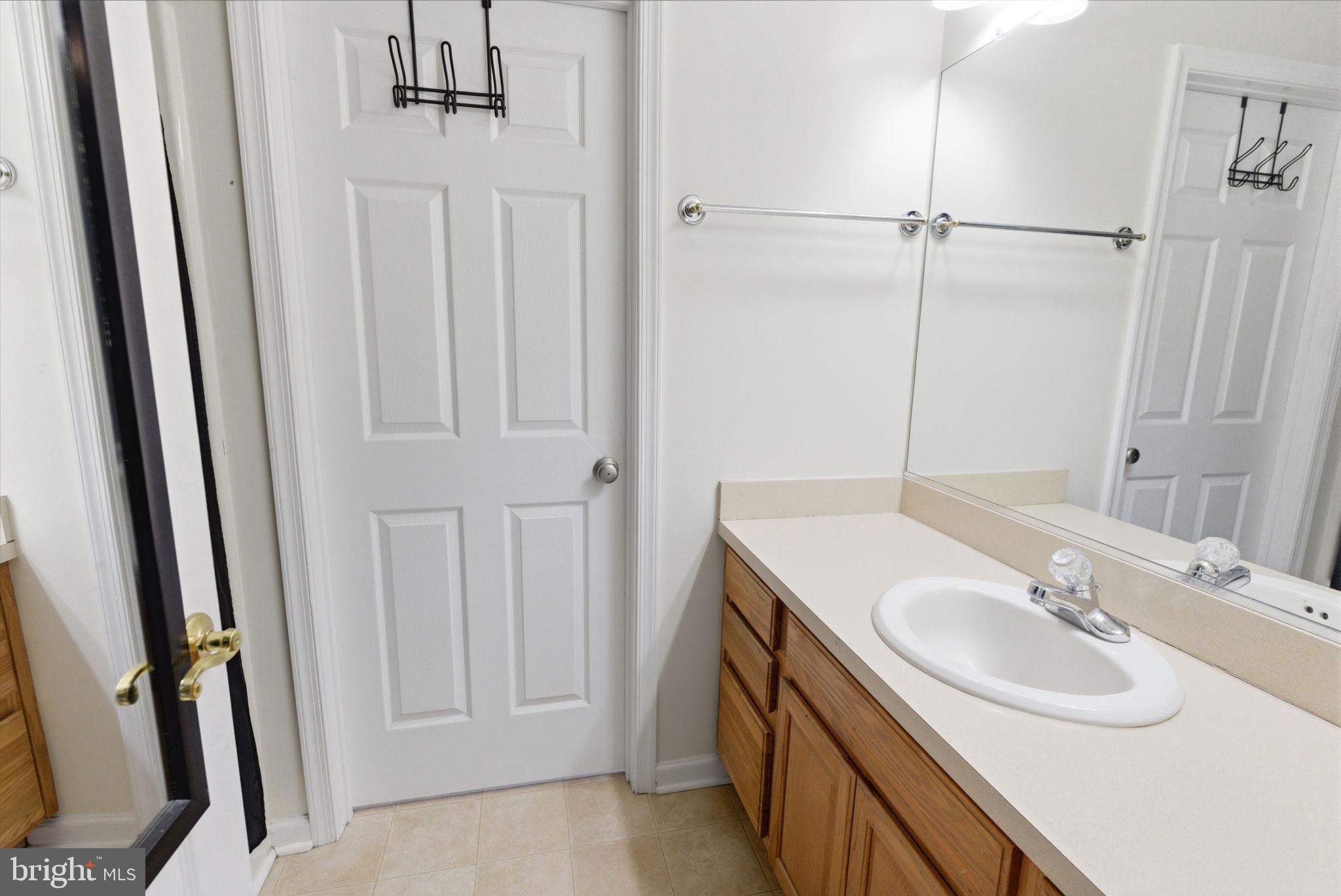 FORT HILL FARMS - Residential