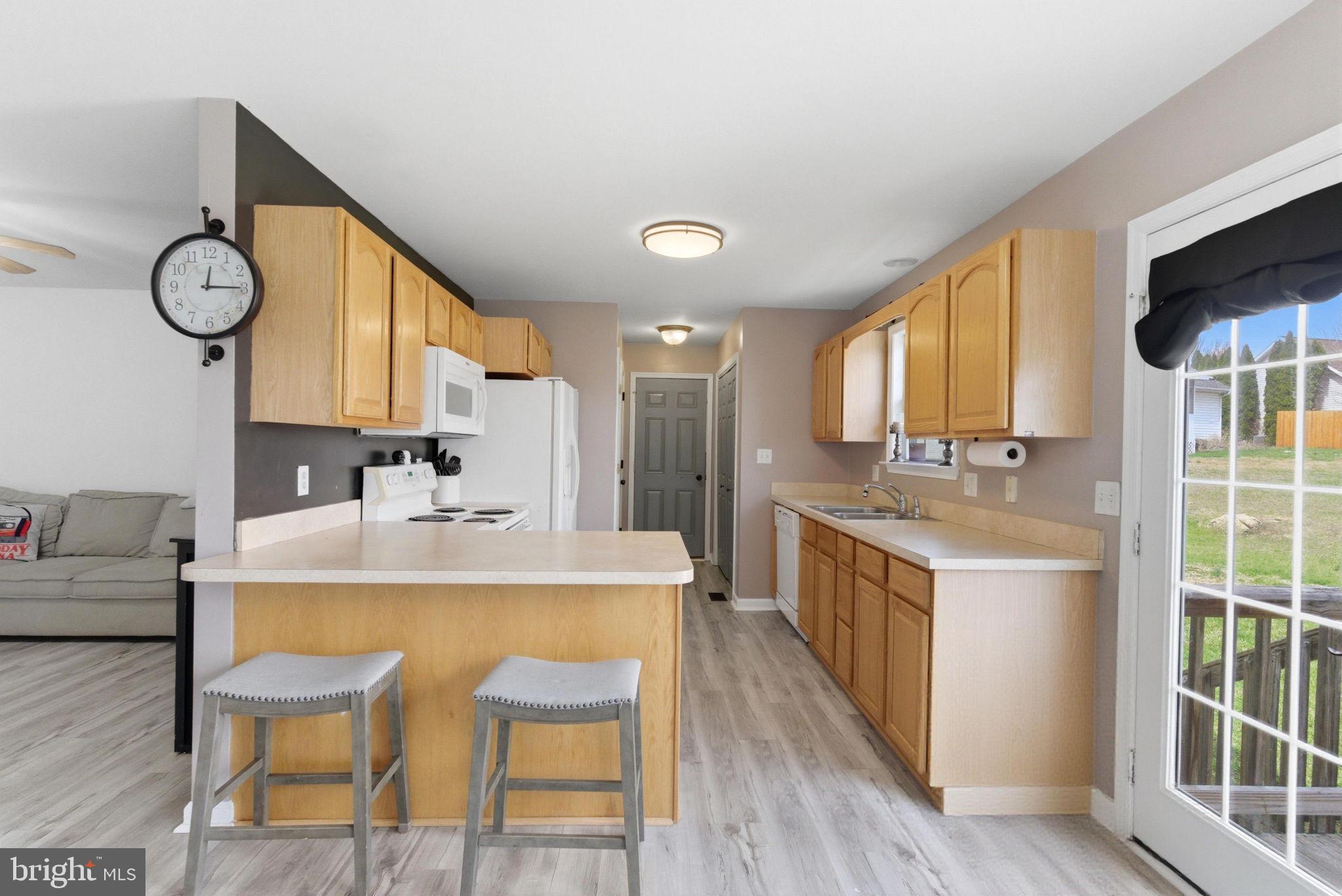 FORT HILL FARMS - Residential