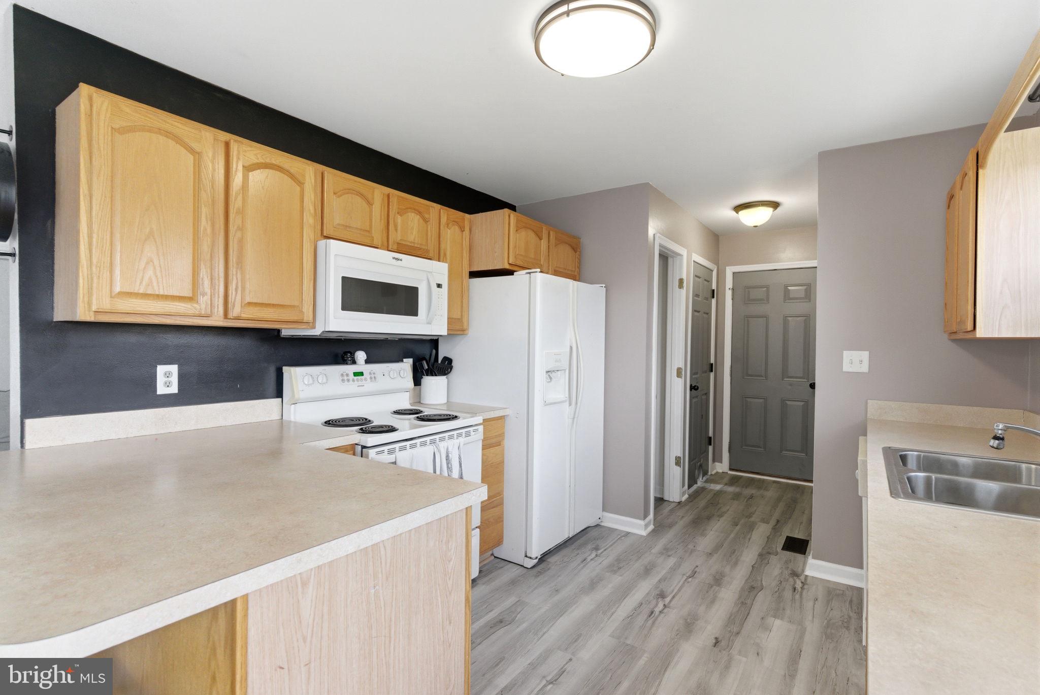 FORT HILL FARMS - Residential