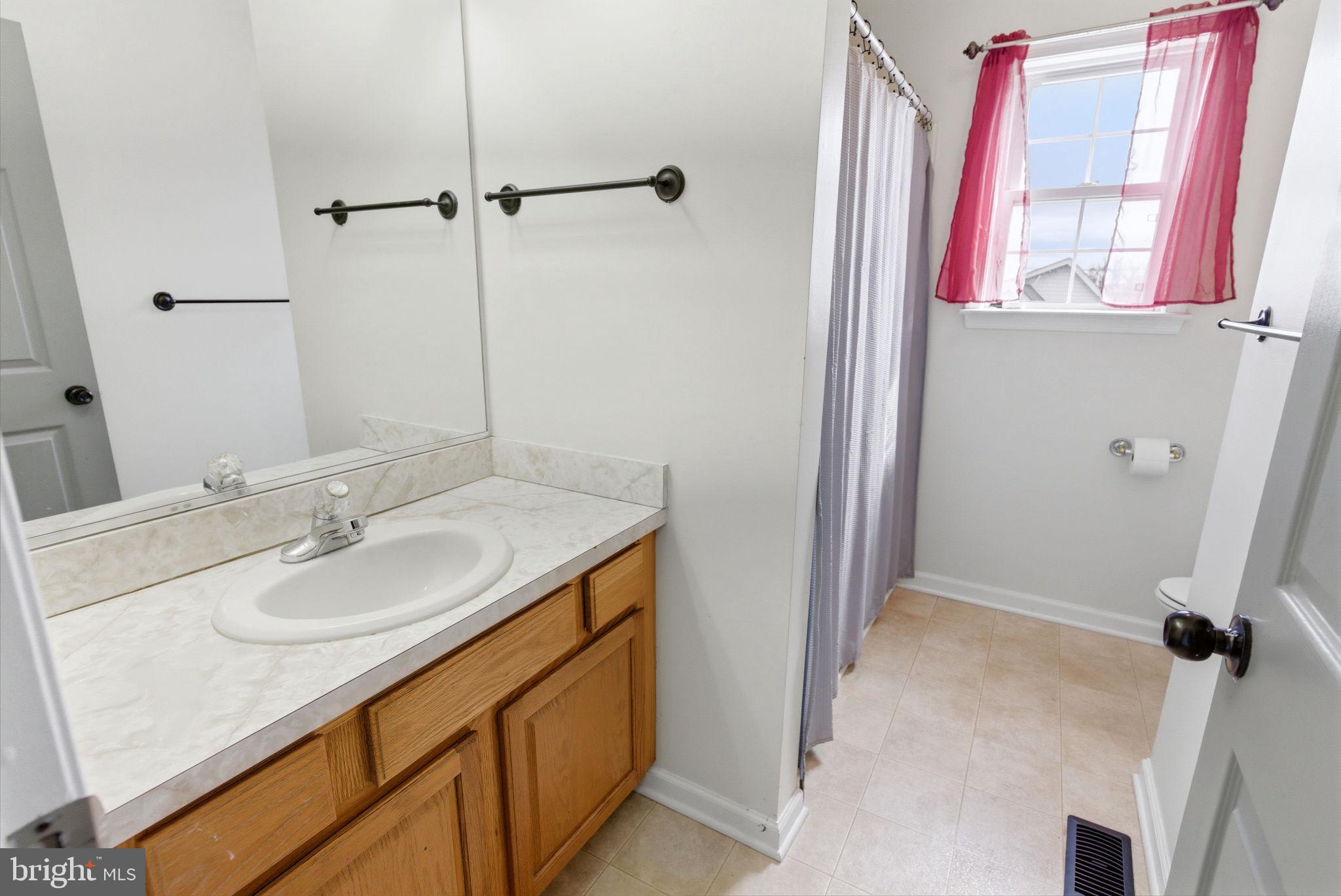 FORT HILL FARMS - Residential