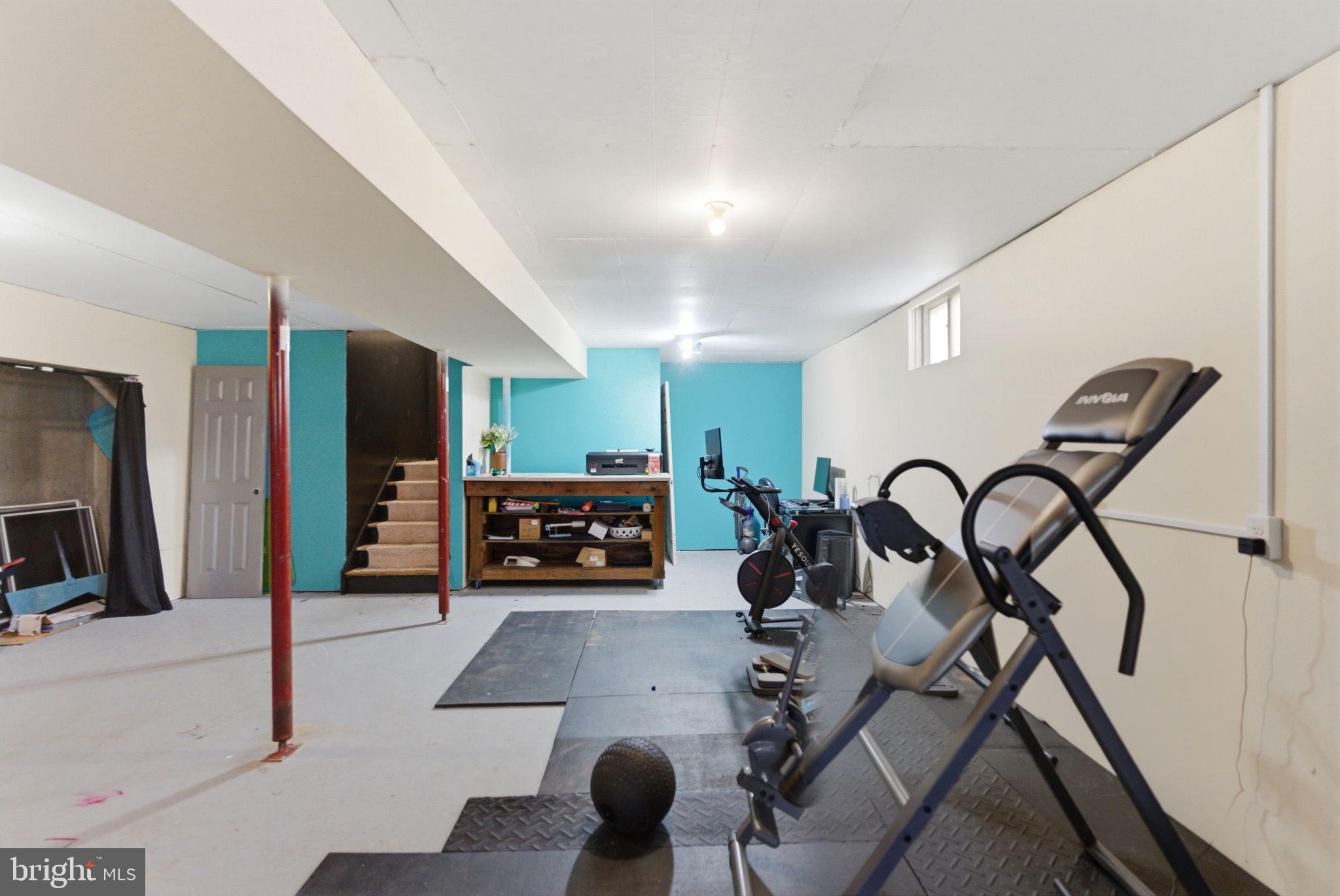 FORT HILL FARMS - Residential