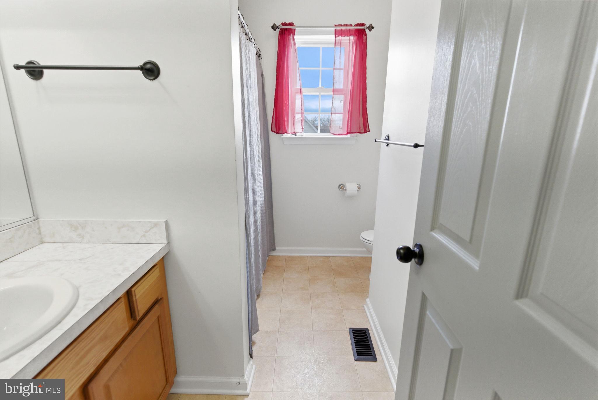 FORT HILL FARMS - Residential