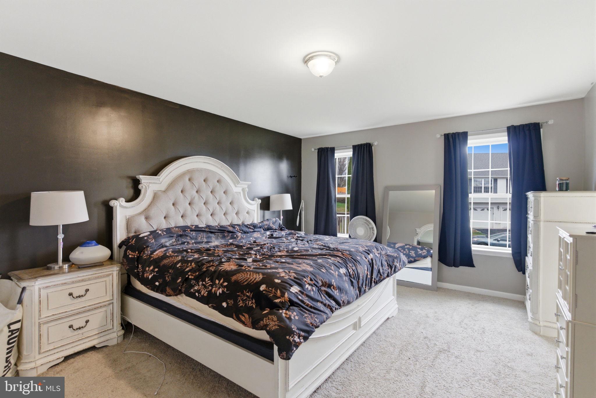 FORT HILL FARMS - Residential