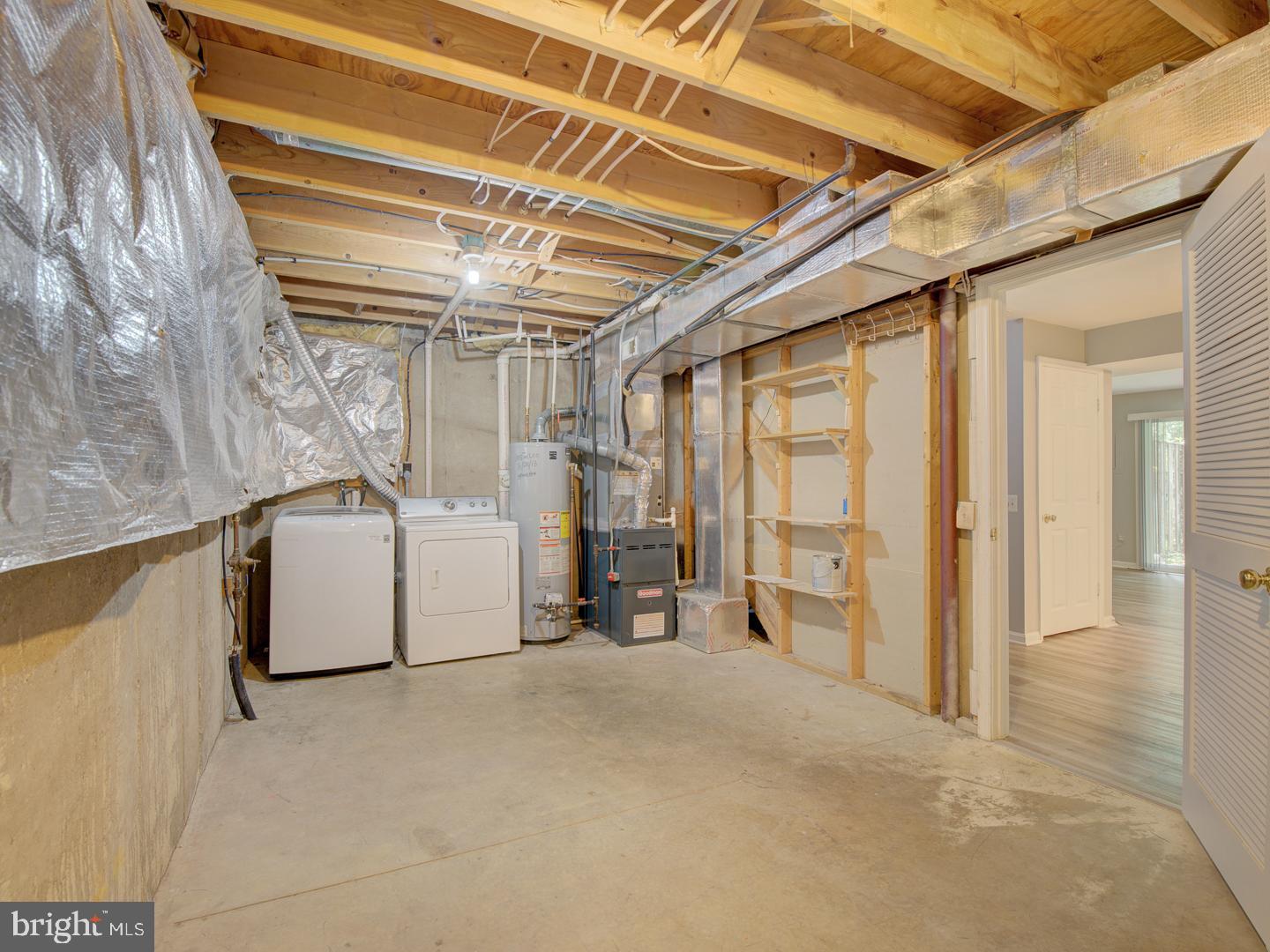 ENGLAND RUN TOWNHOUSES - Residential