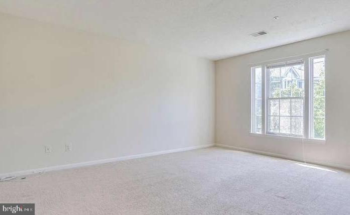 SHERBROOKE CONDO - Residential Lease