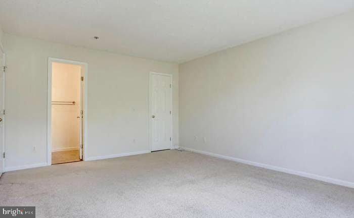 SHERBROOKE CONDO - Residential Lease