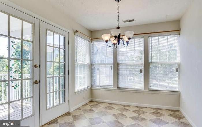 SHERBROOKE CONDO - Residential Lease