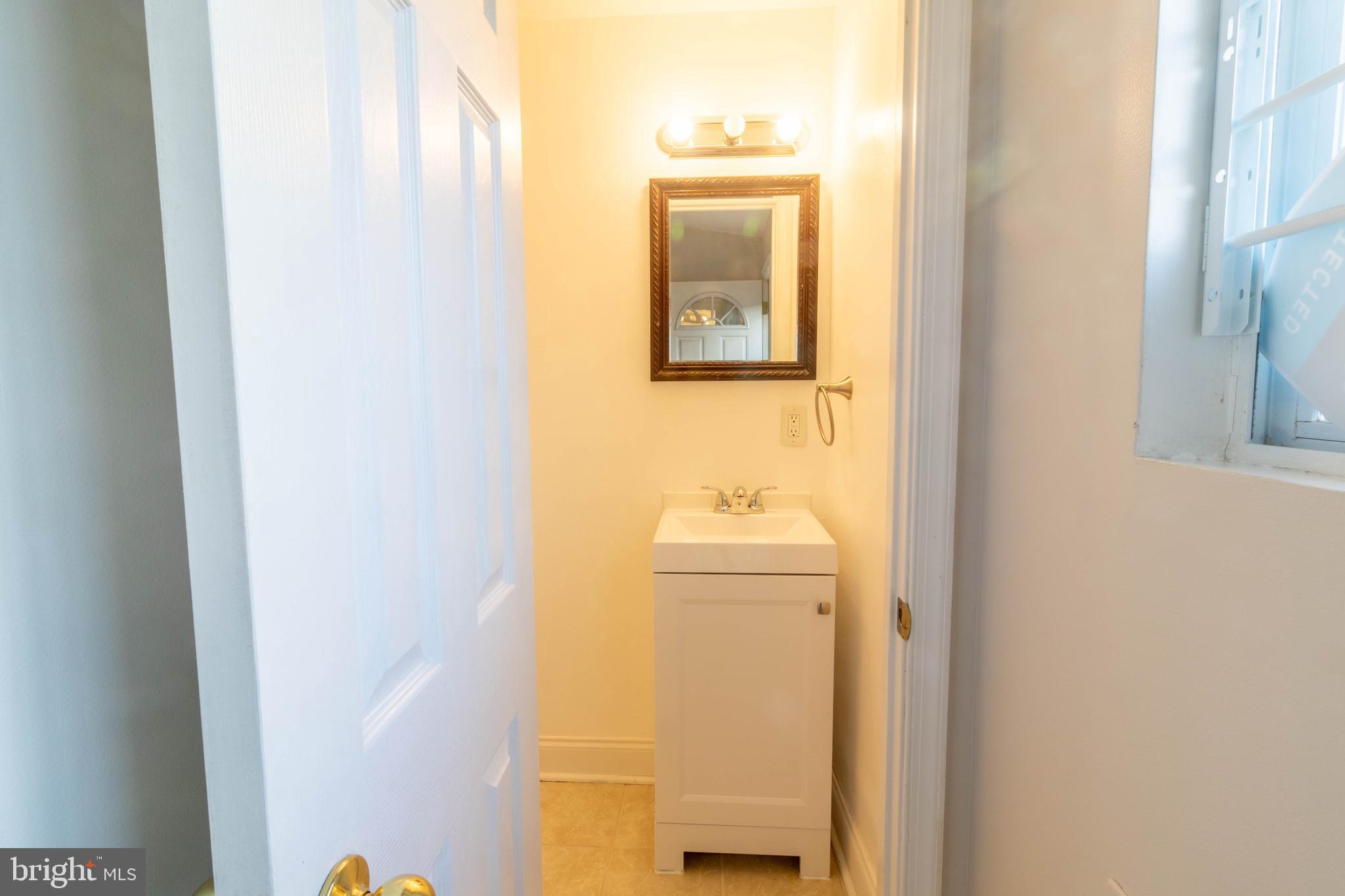 WASHINGTON VILLAGE - Residential Lease