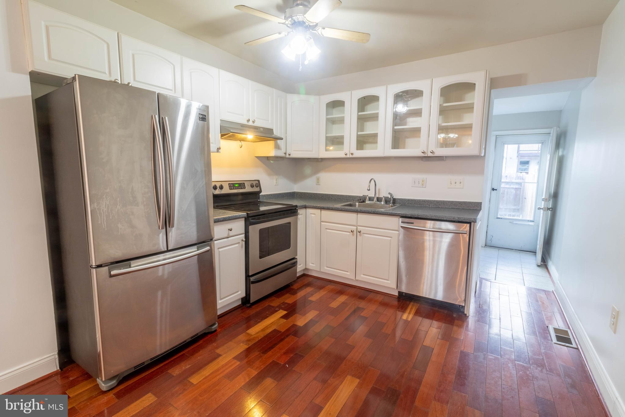 WASHINGTON VILLAGE - Residential Lease