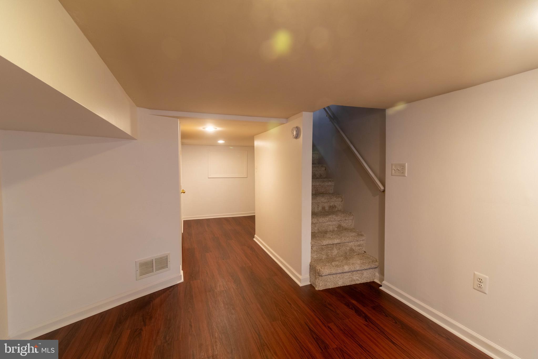 WASHINGTON VILLAGE - Residential Lease