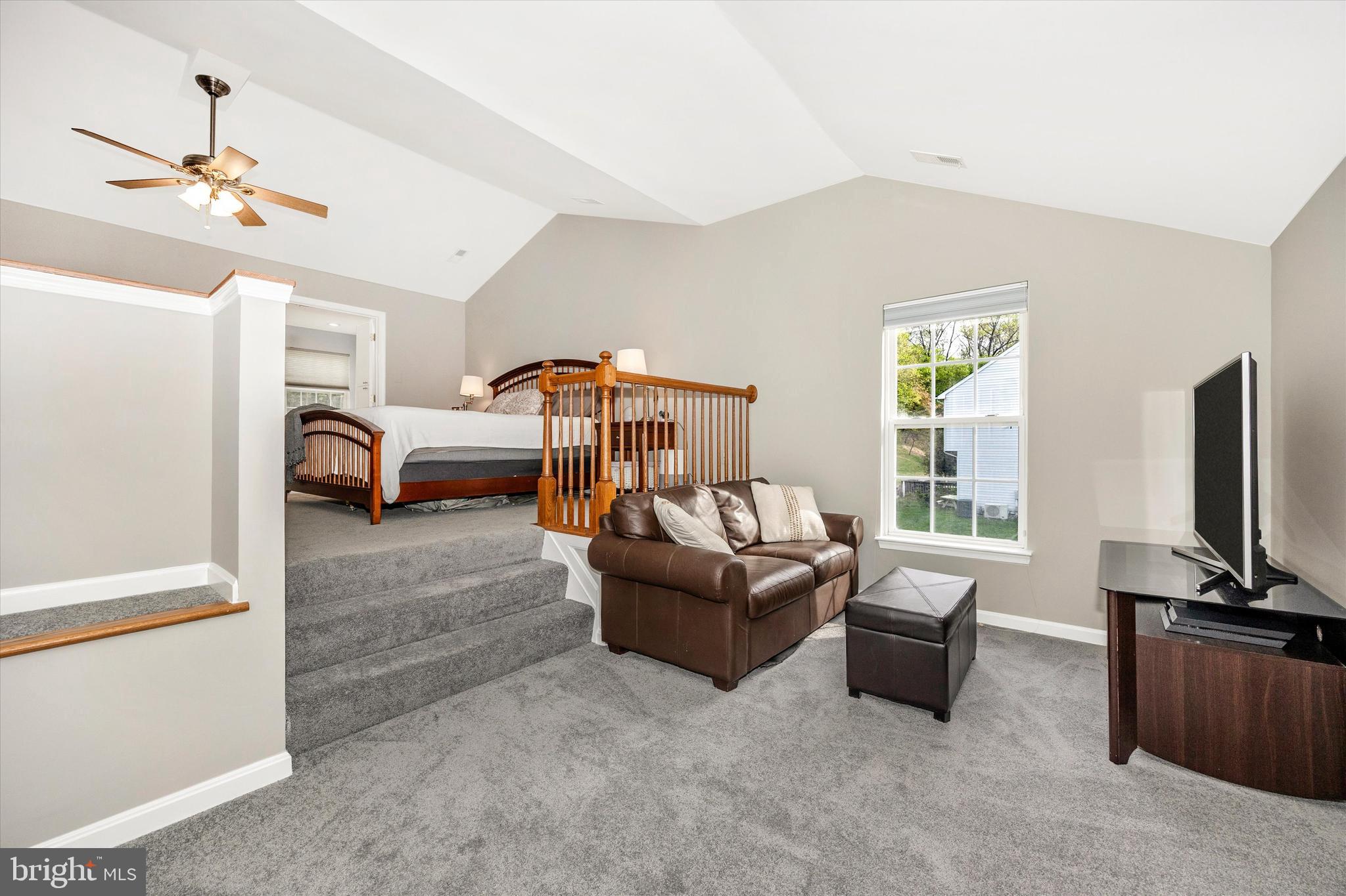 RIVER OAKS - Residential