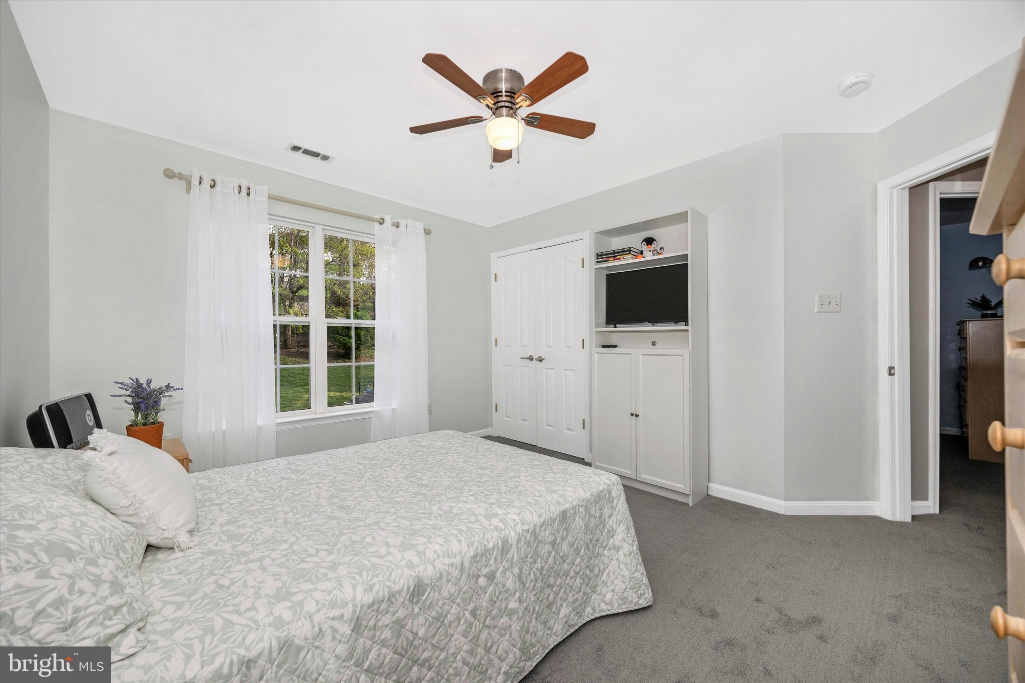 RIVER OAKS - Residential