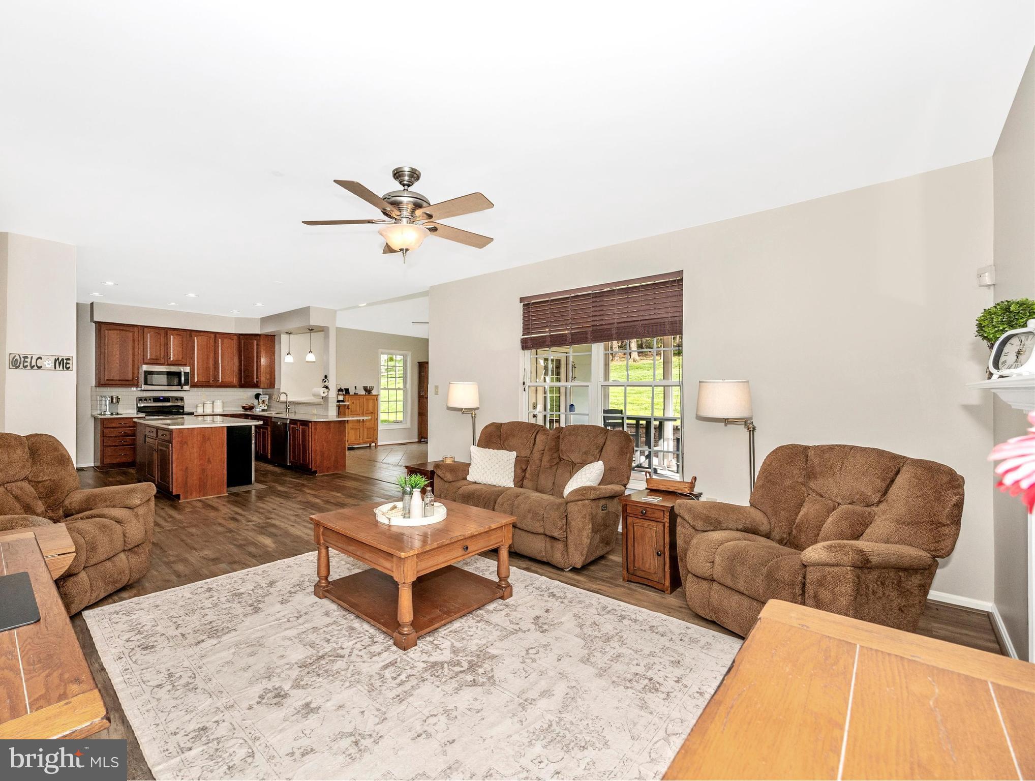 RIVER OAKS - Residential