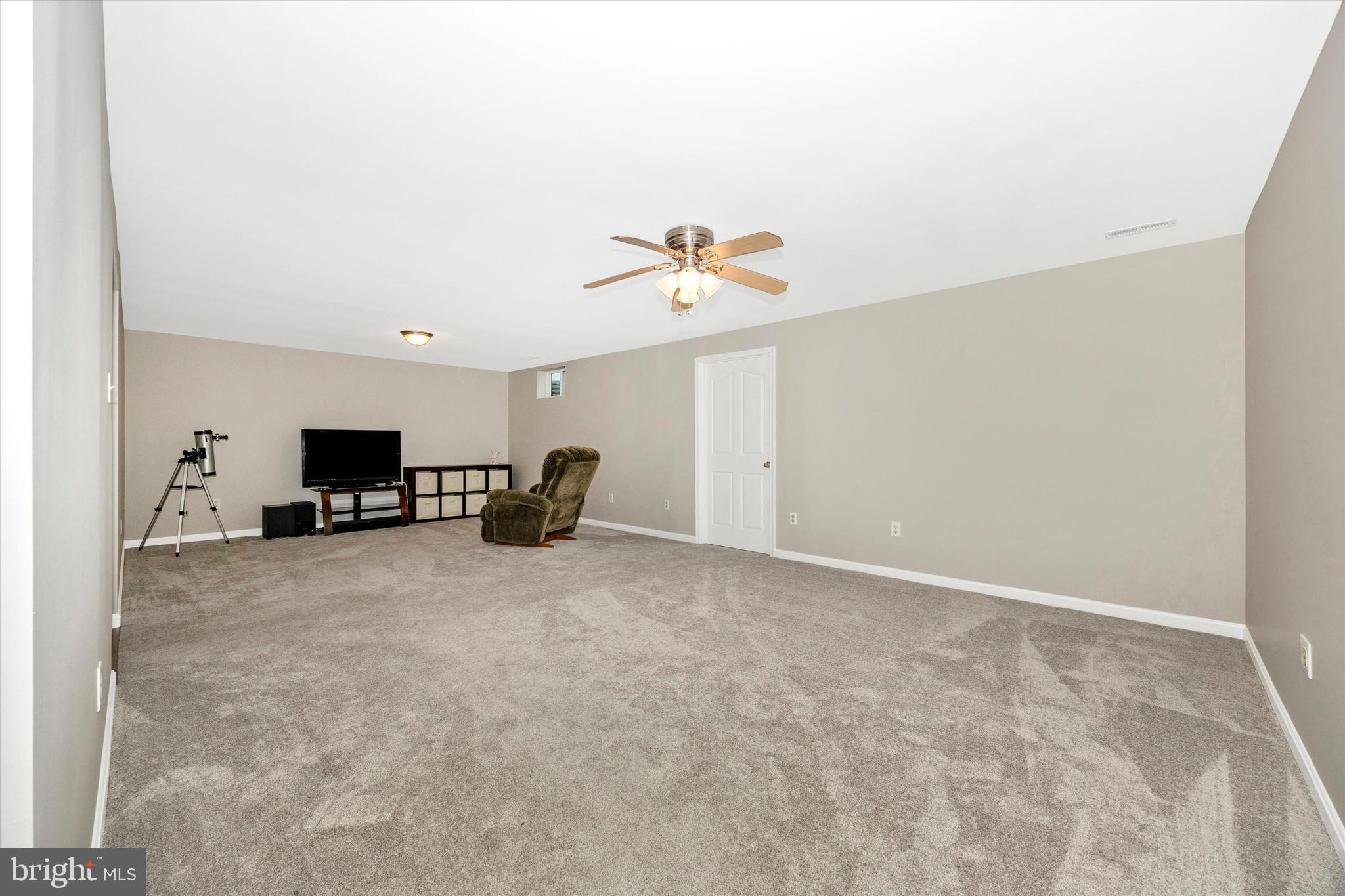 RIVER OAKS - Residential