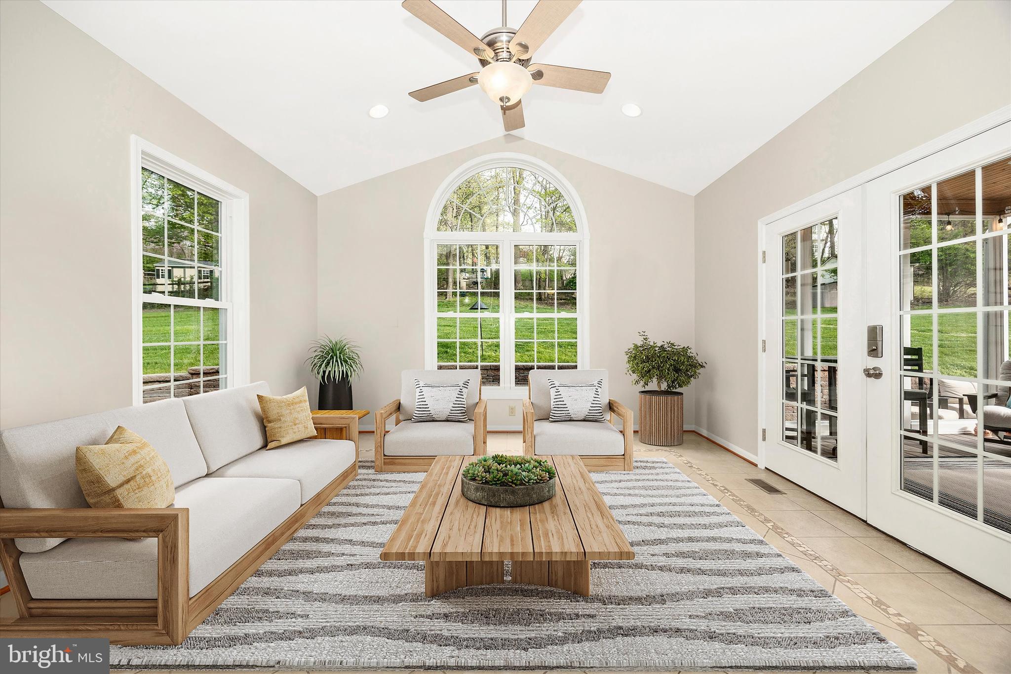 RIVER OAKS - Residential