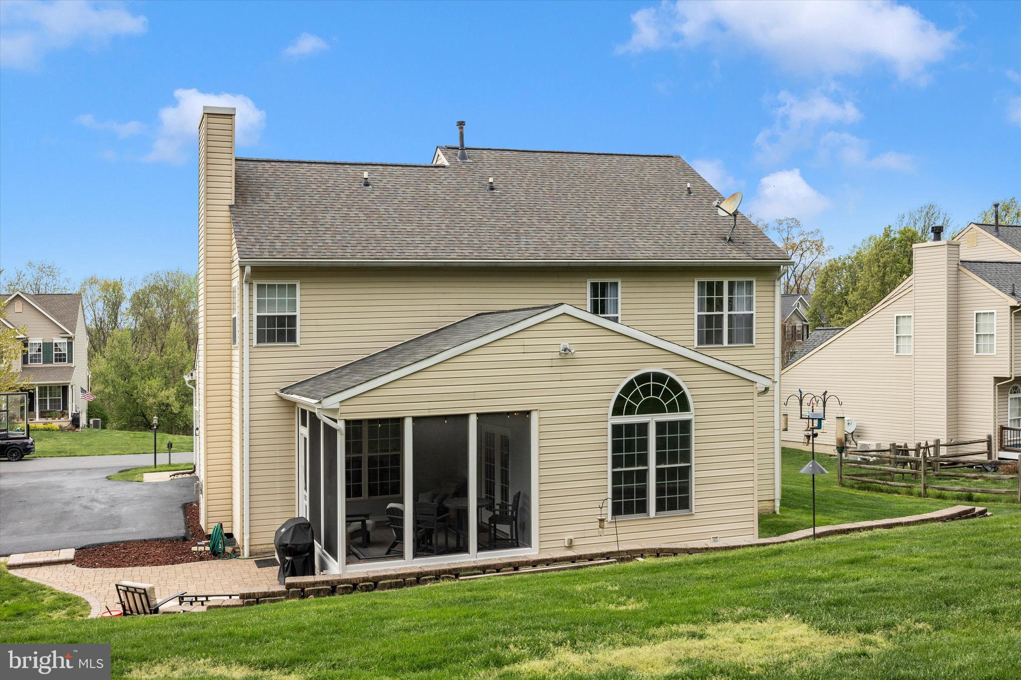 RIVER OAKS - Residential