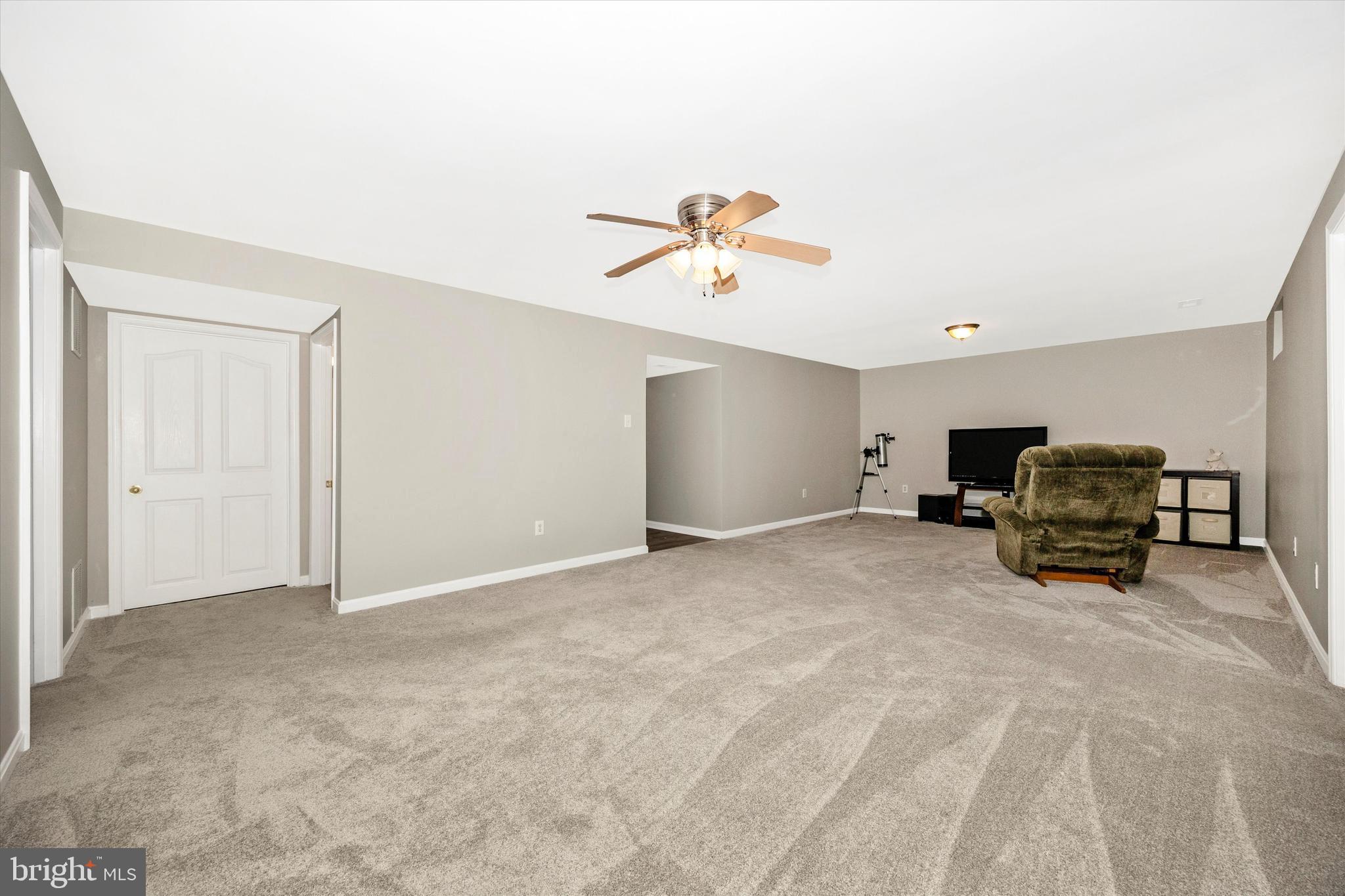 RIVER OAKS - Residential