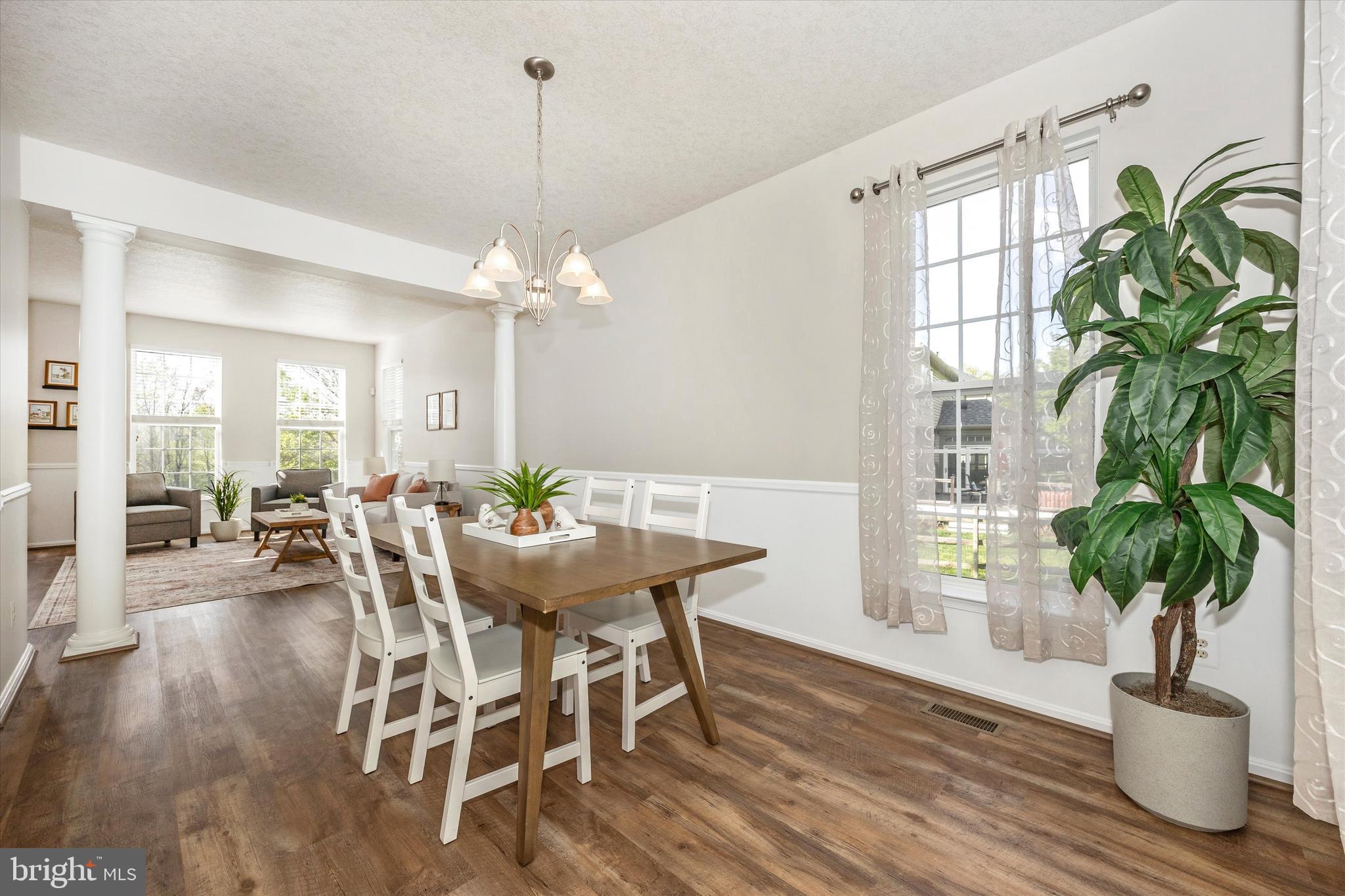 RIVER OAKS - Residential