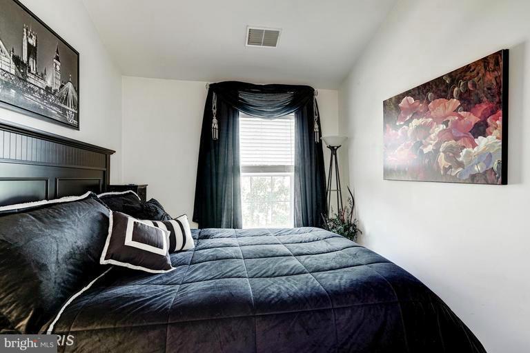 WESTERLEY - Residential Lease