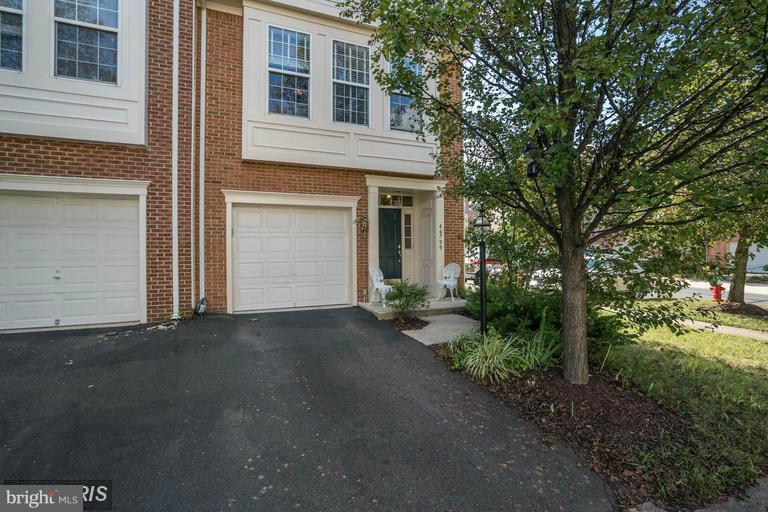 WESTERLEY - Residential Lease