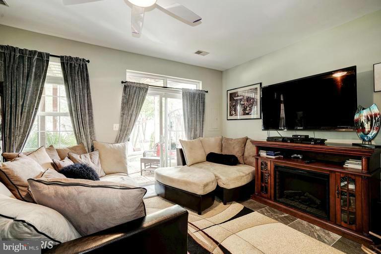 WESTERLEY - Residential Lease