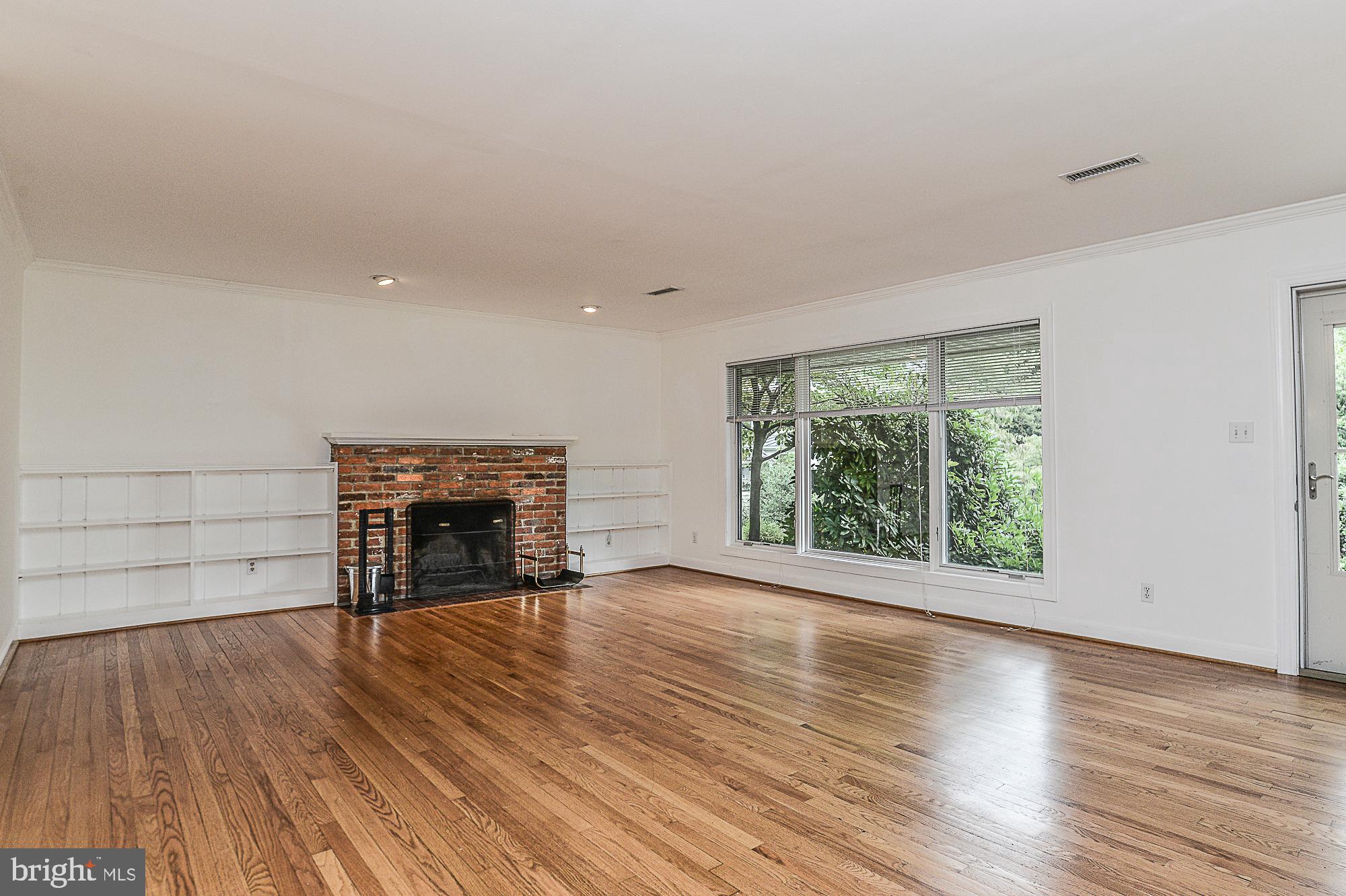 137 COURTHOUSE ROAD SW