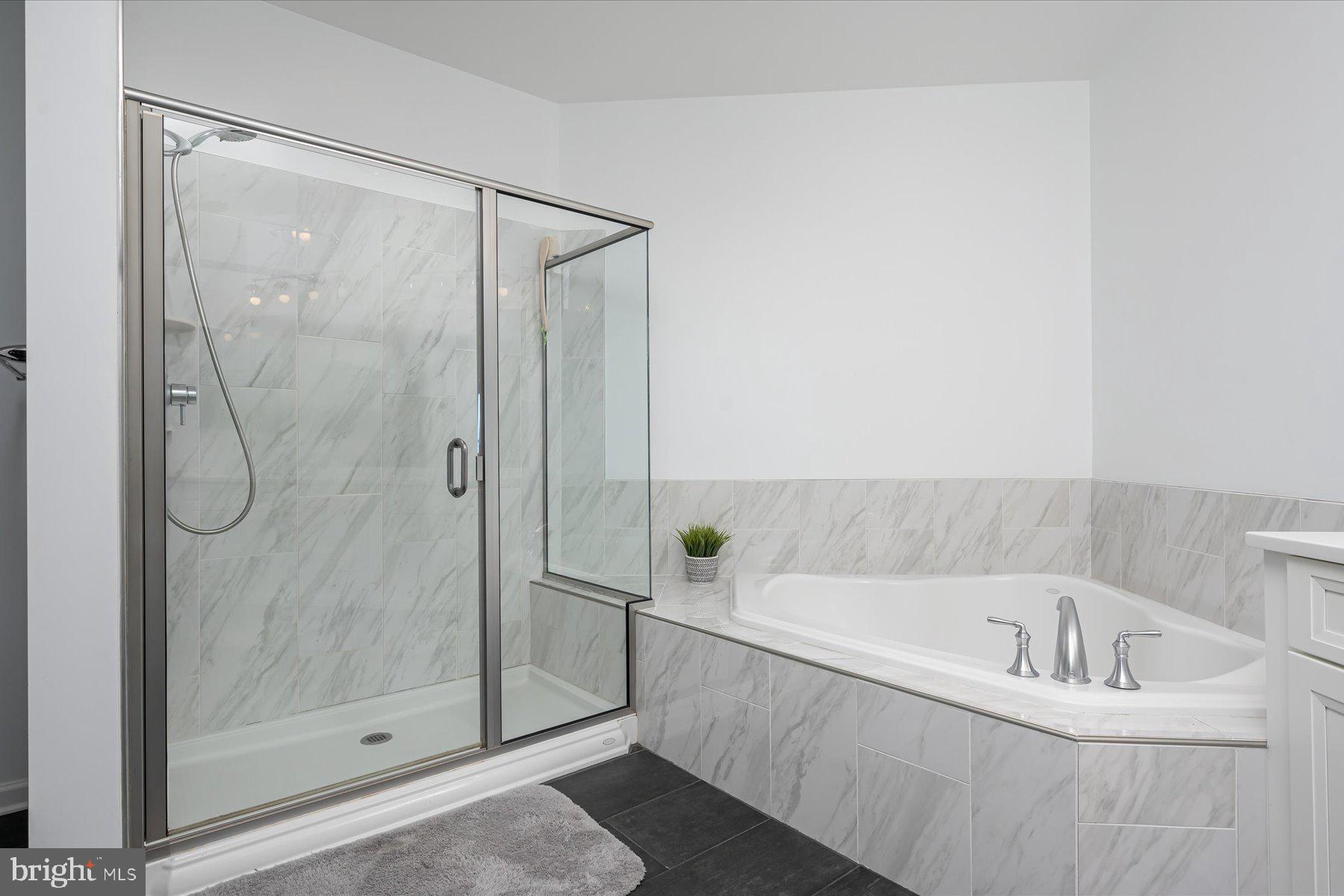 GRANDVIEW AT ANNAPOLIS TOWNE CENTRE - Residential