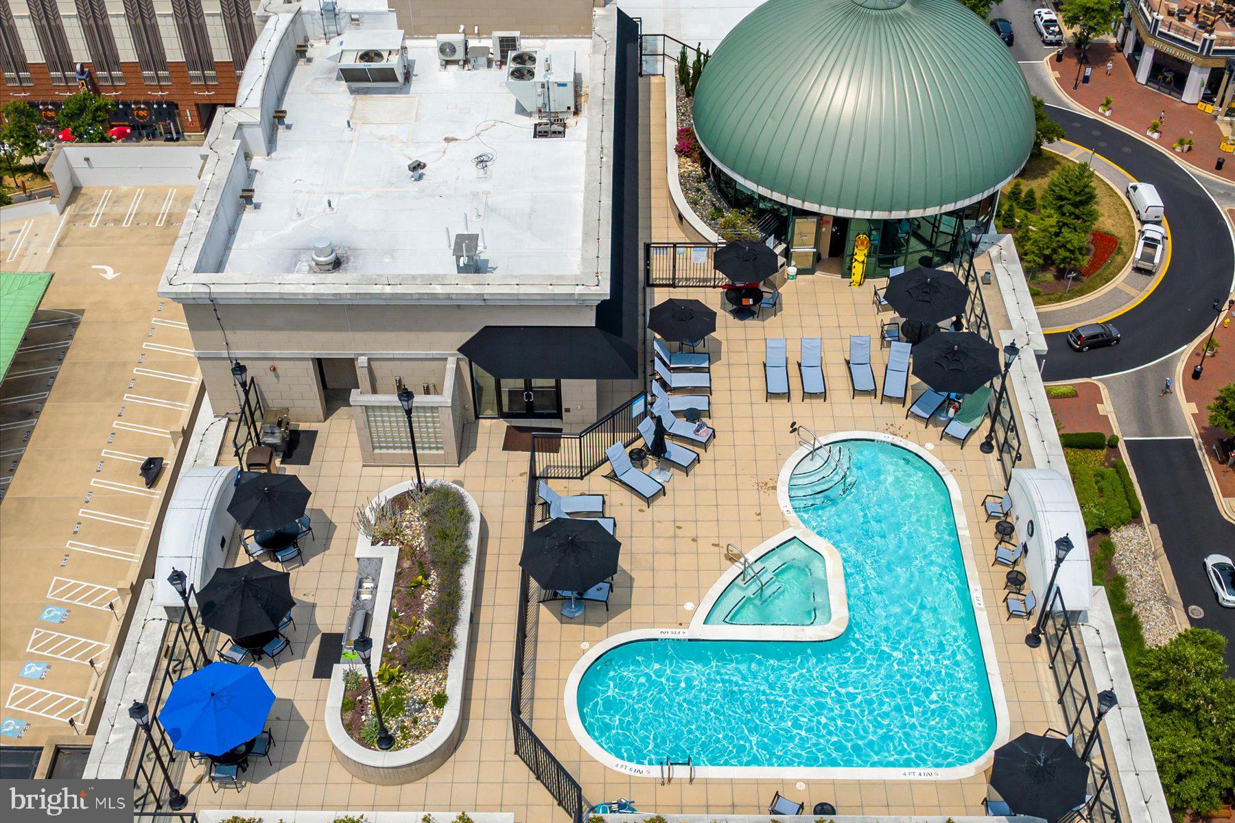 GRANDVIEW AT ANNAPOLIS TOWNE CENTRE - Residential